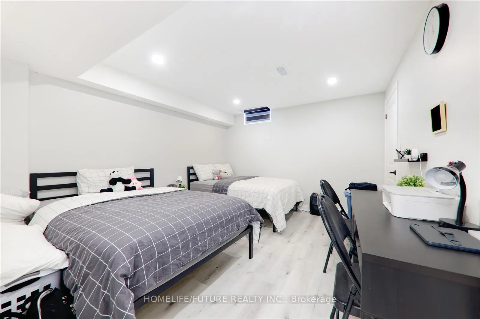 Photo 45 of 12 Castle Rock Court, Markham, Cedarwood — HOMEH