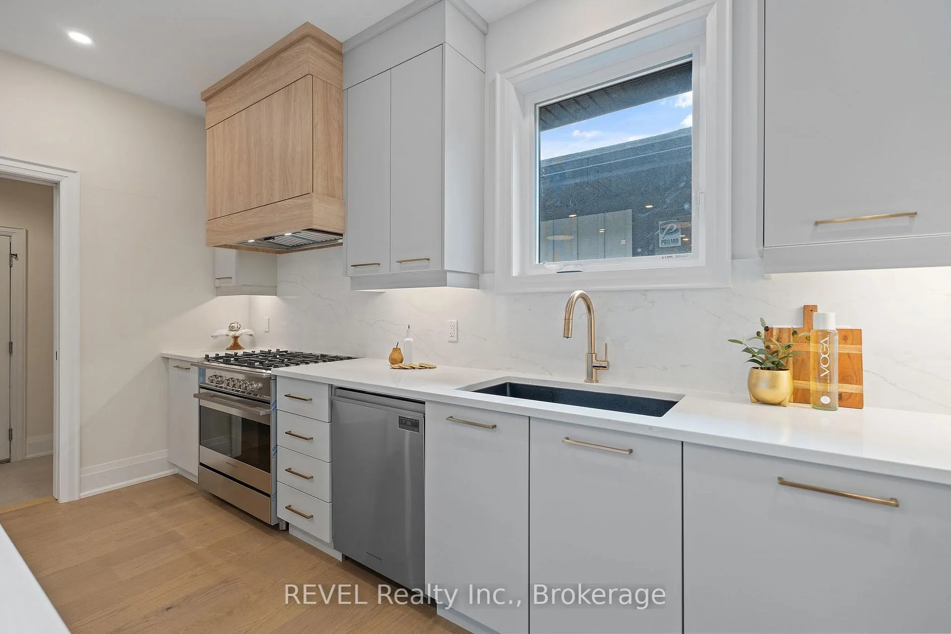 Photo 15 of 11 Accursi Crescent, Pelham, Fonthill — HOMEH