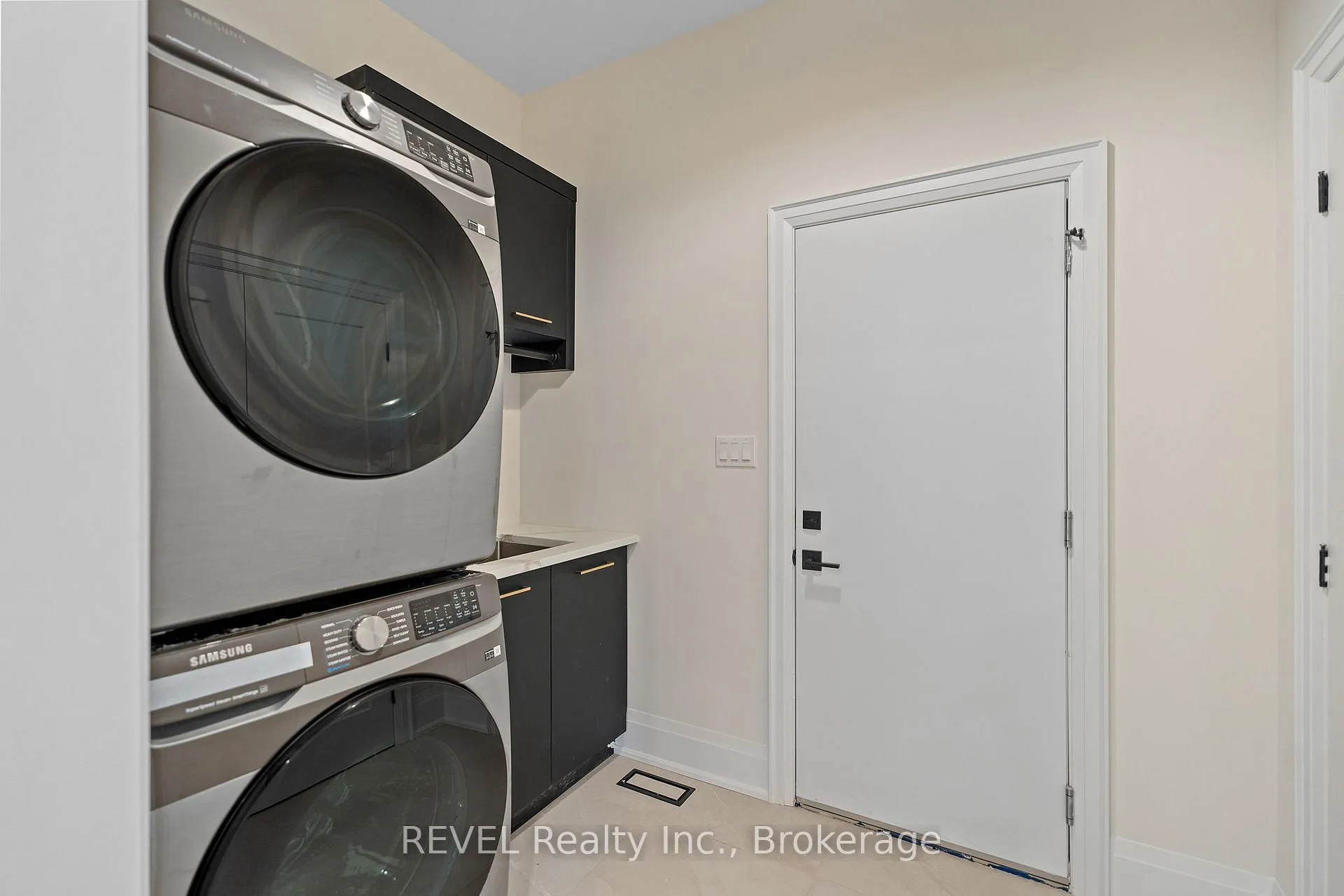 Photo 35 of 11 Accursi Crescent, Pelham, Fonthill — HOMEH