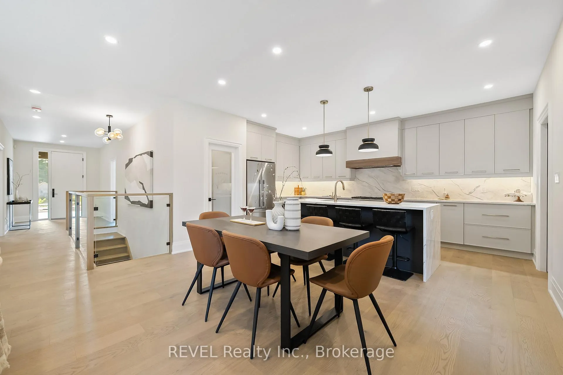 Photo 10 of 8 Accursi Crescent, Pelham, Fonthill — HOMEH