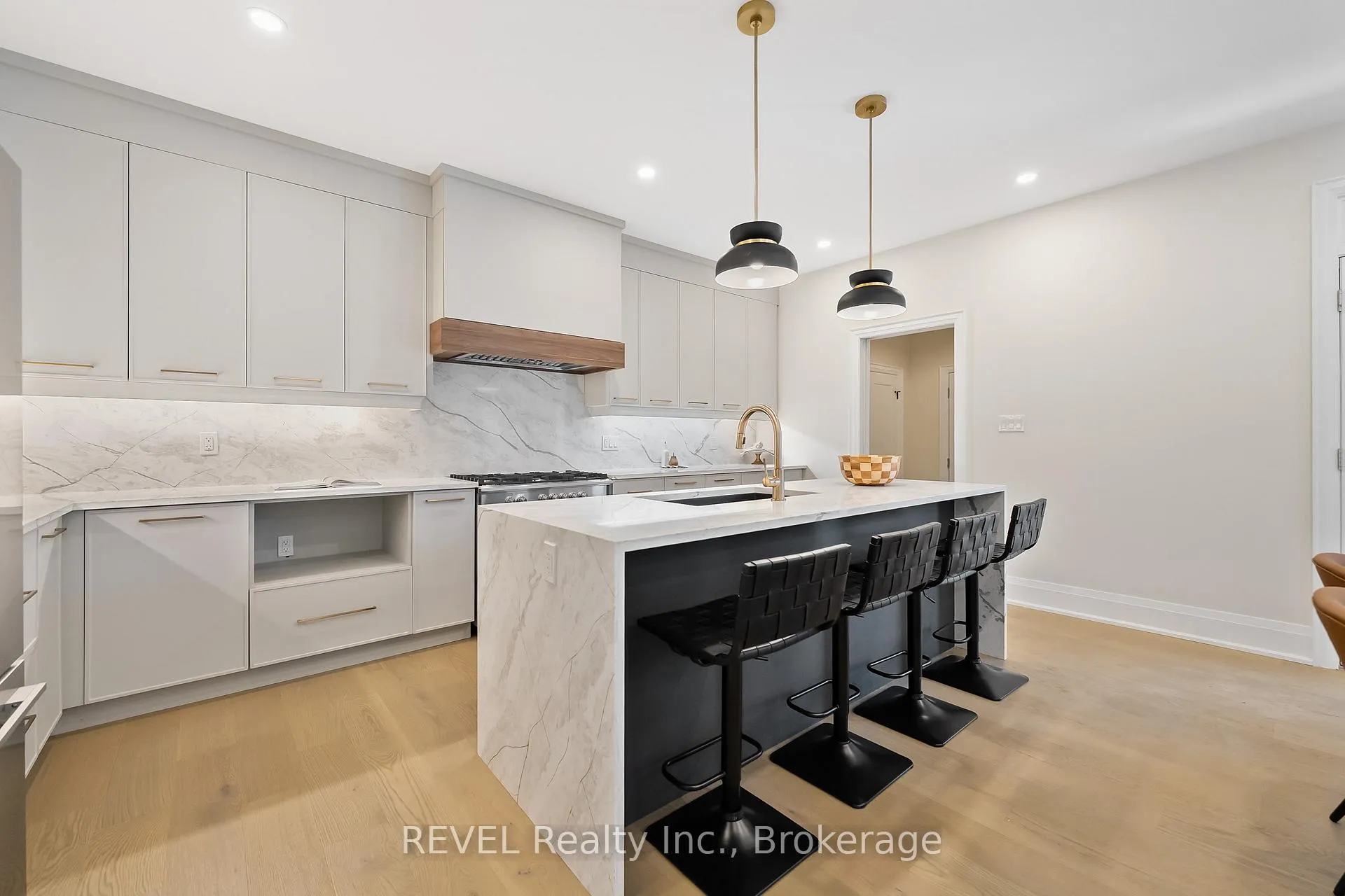 Photo 13 of 8 Accursi Crescent, Pelham, Fonthill — HOMEH