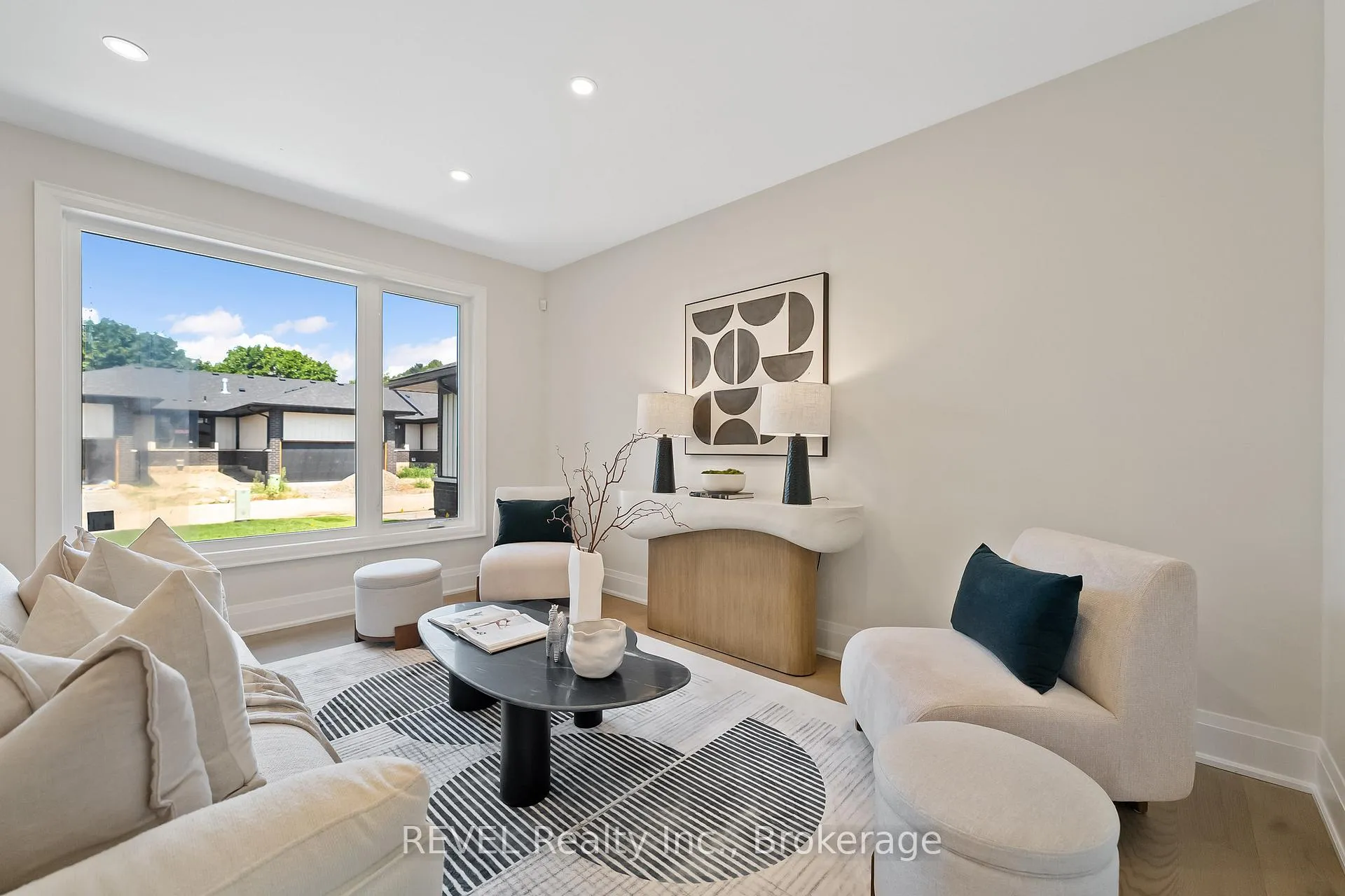 Photo 22 of 8 Accursi Crescent, Pelham, Fonthill — HOMEH