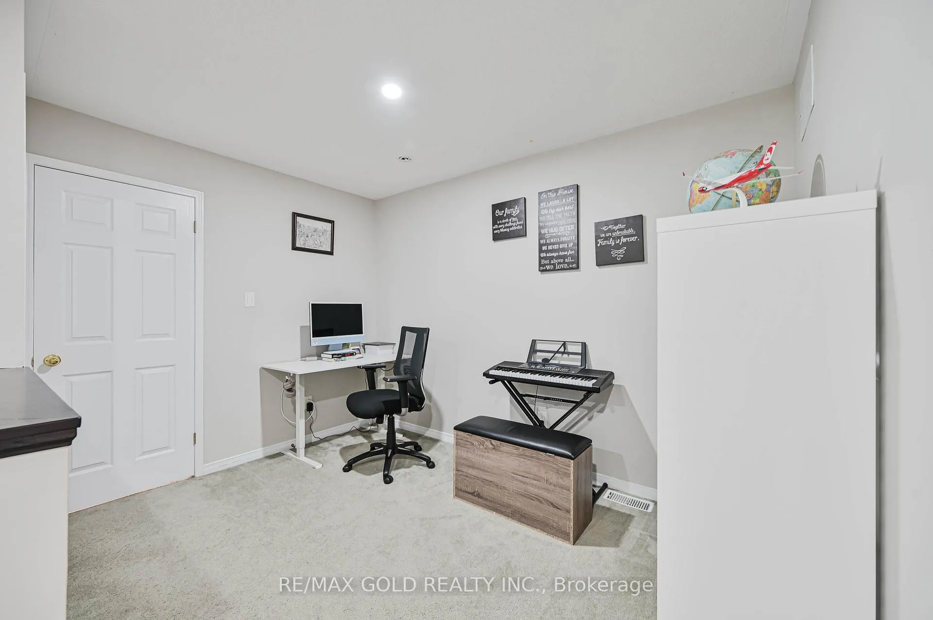 Photo 26 of Unit 9, 81 Valridge Drive, Hamilton, Ancaster — HOMEH