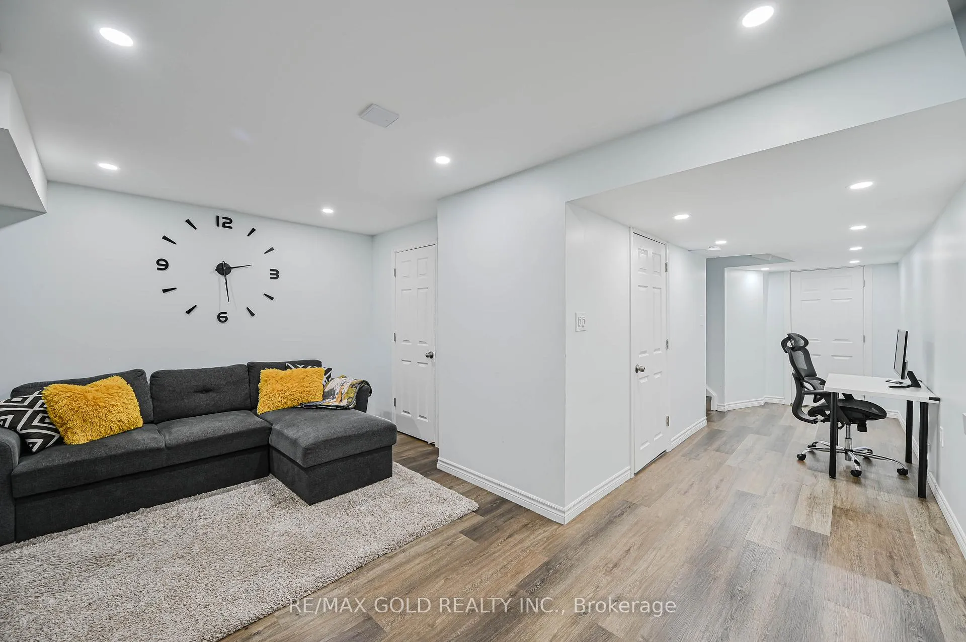 Photo 32 of Unit 9, 81 Valridge Drive, Hamilton, Ancaster — HOMEH