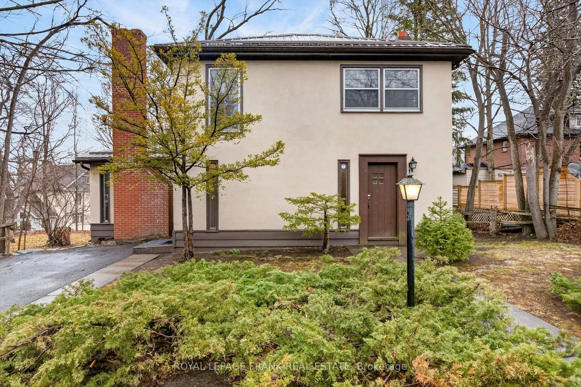 Photo 1 of 221 Geraldine Avenue, Peterborough, Northcrest Ward 5 — HOMEH