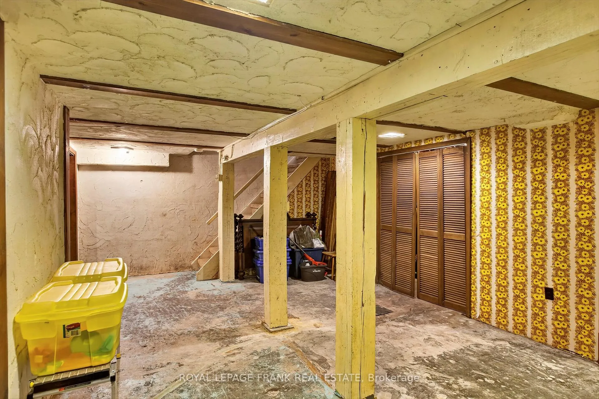 Photo 33 of 221 Geraldine Avenue, Peterborough, Northcrest Ward 5 — HOMEH