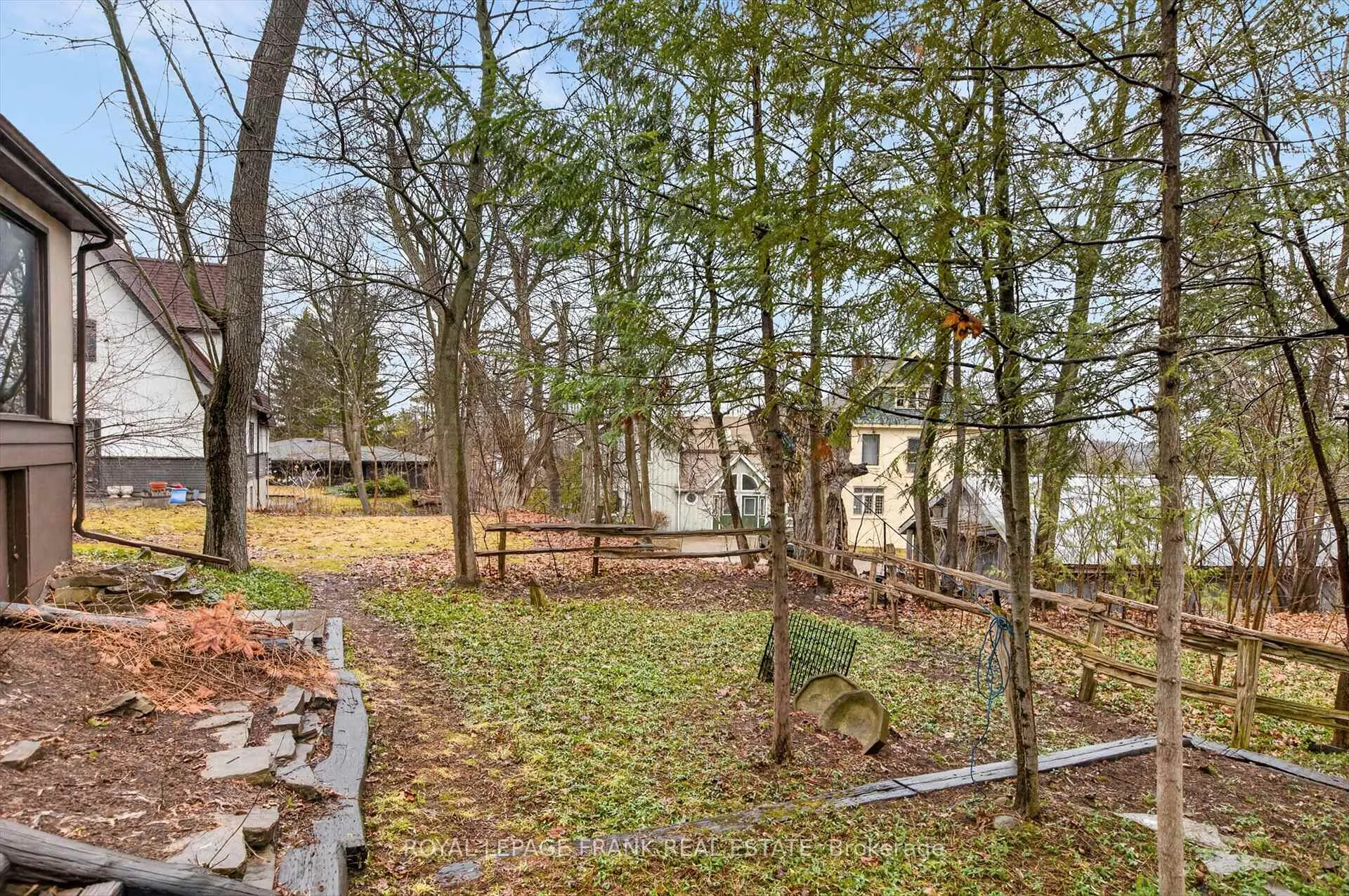 Photo 45 of 221 Geraldine Avenue, Peterborough, Northcrest Ward 5 — HOMEH