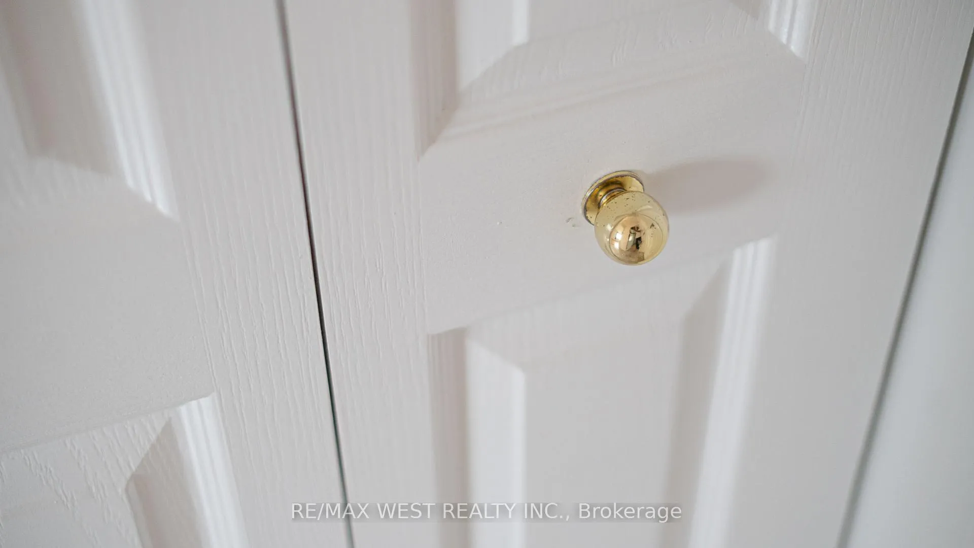 Photo 25 of Unit 911, 565 Greenfield Avenue, Kitchener, Vanier - Kitchener — HOMEH