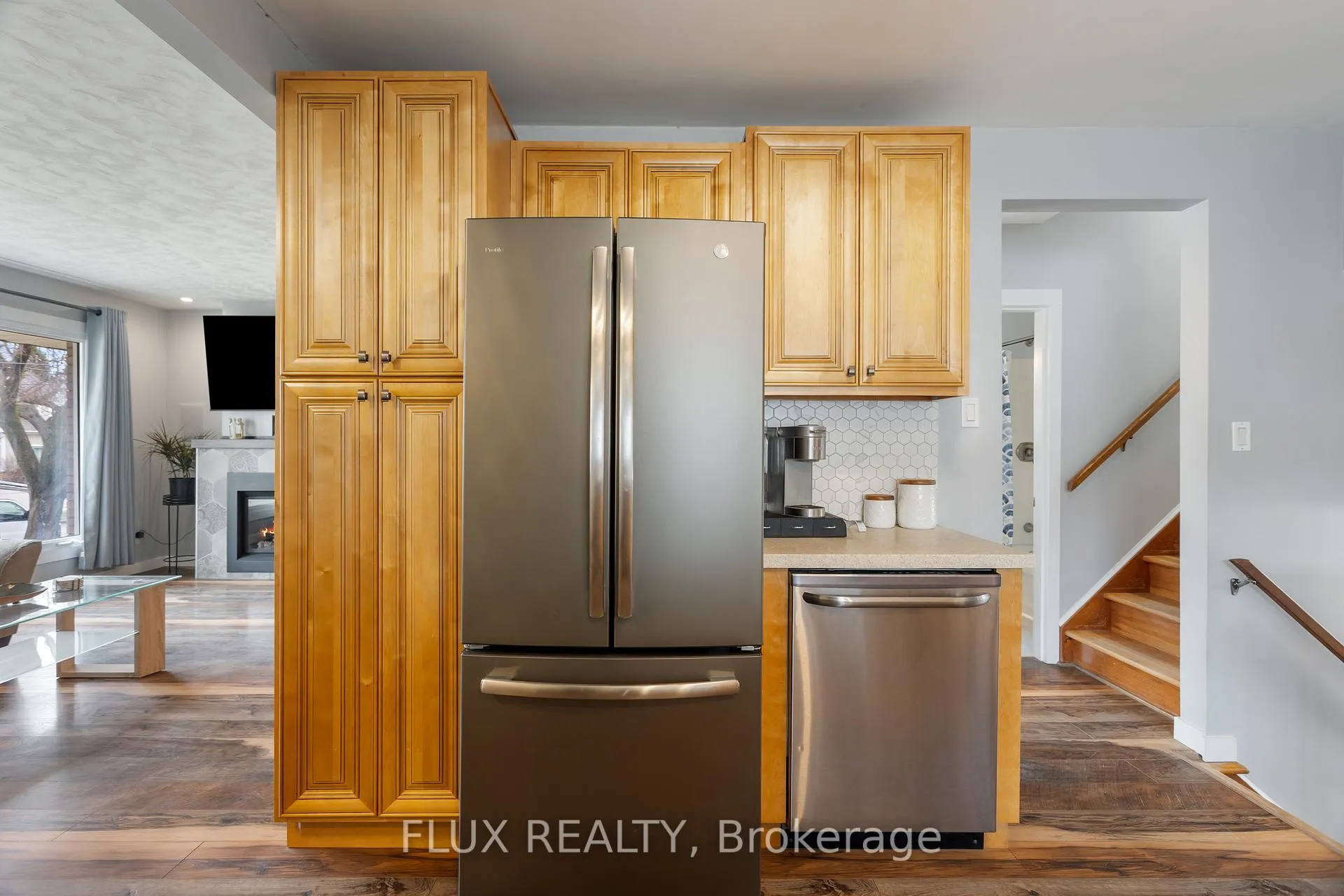 Photo 11 of 122 Sweetbriar Drive, Kitchener — HOMEH