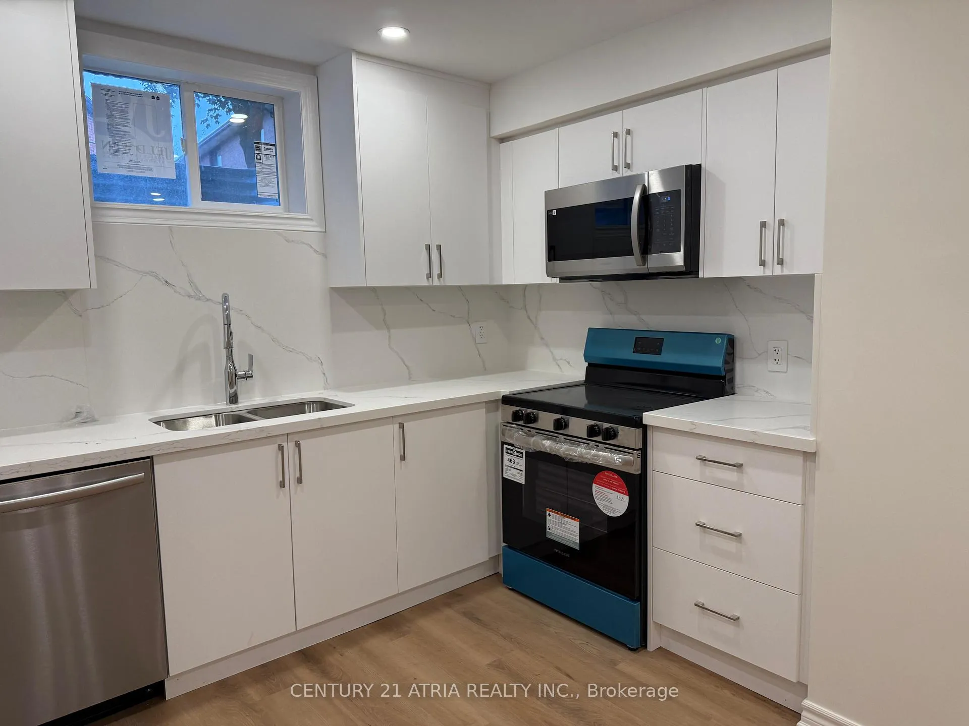 Photo 8 of 15 Hashbury Place, Markham, Thornlea — HOMEH