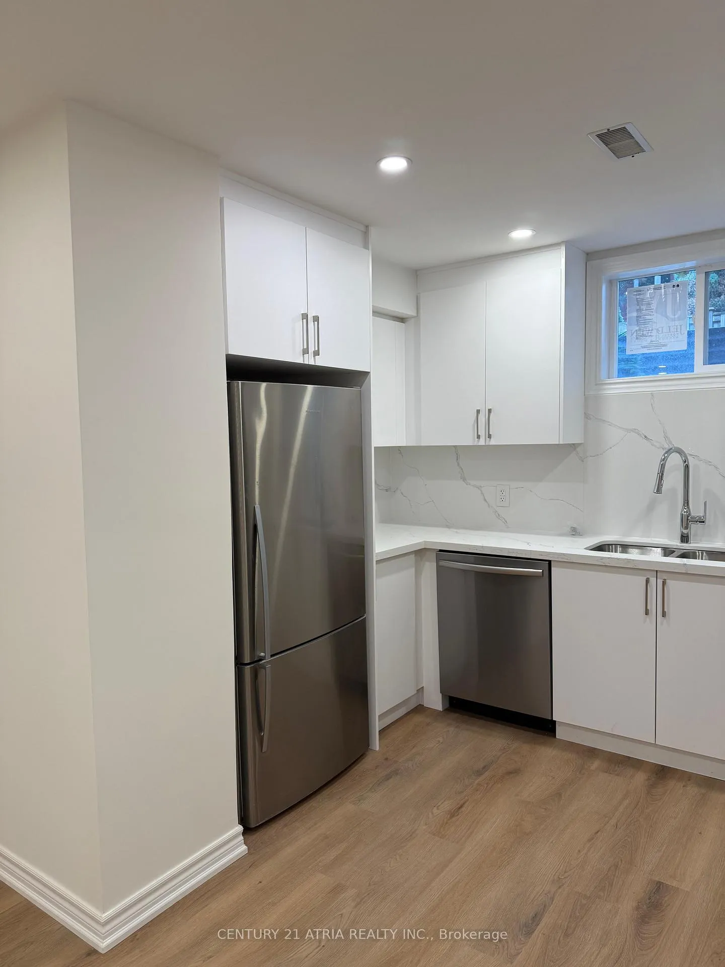 Photo 9 of 15 Hashbury Place, Markham, Thornlea — HOMEH