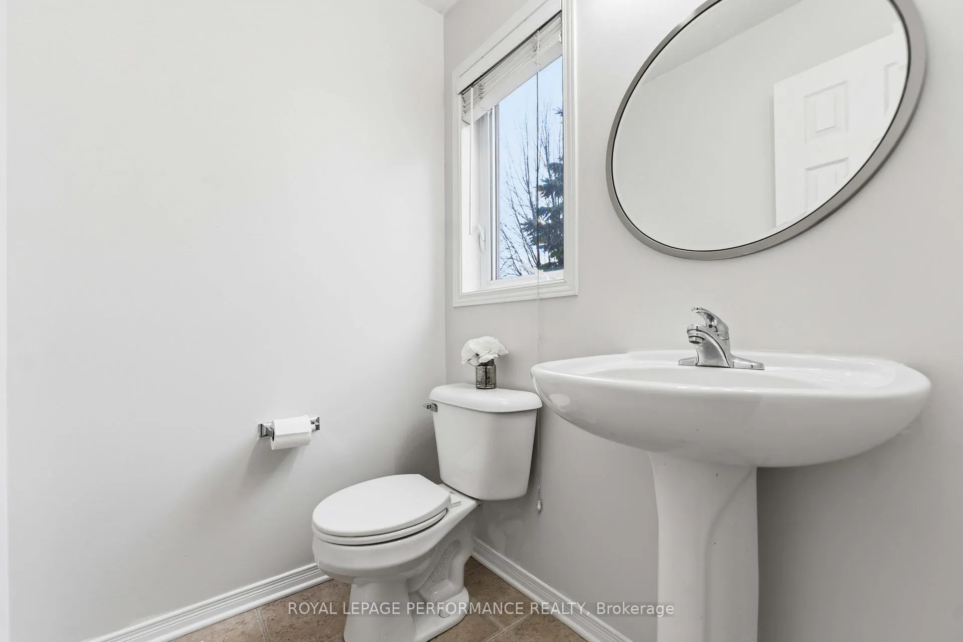 Photo 15 of 640 Louis Toscano Drive W, Ottawa, Avalon East — HOMEH