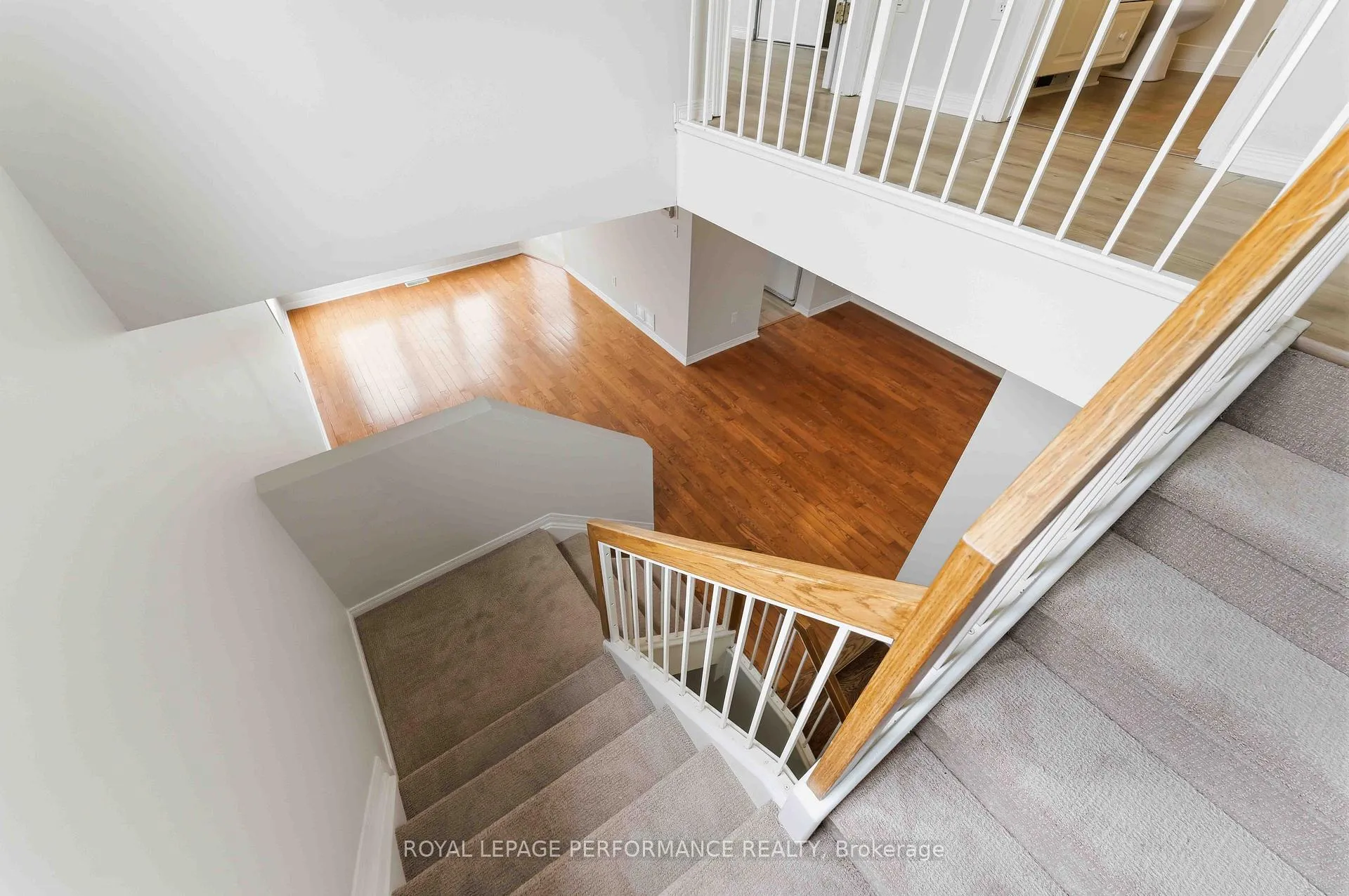 Photo 17 of 640 Louis Toscano Drive W, Ottawa, Avalon East — HOMEH