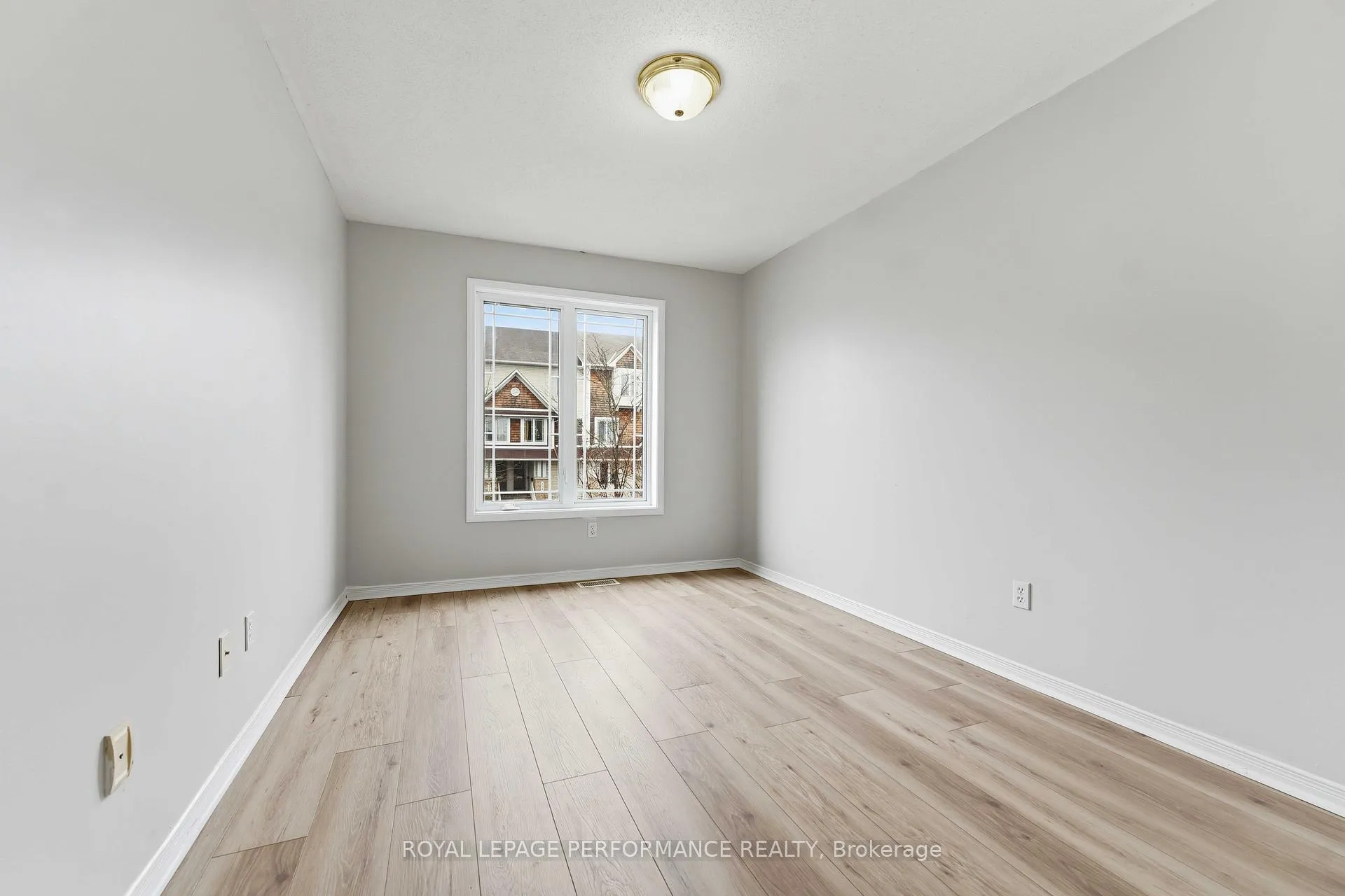Photo 24 of 640 Louis Toscano Drive W, Ottawa, Avalon East — HOMEH