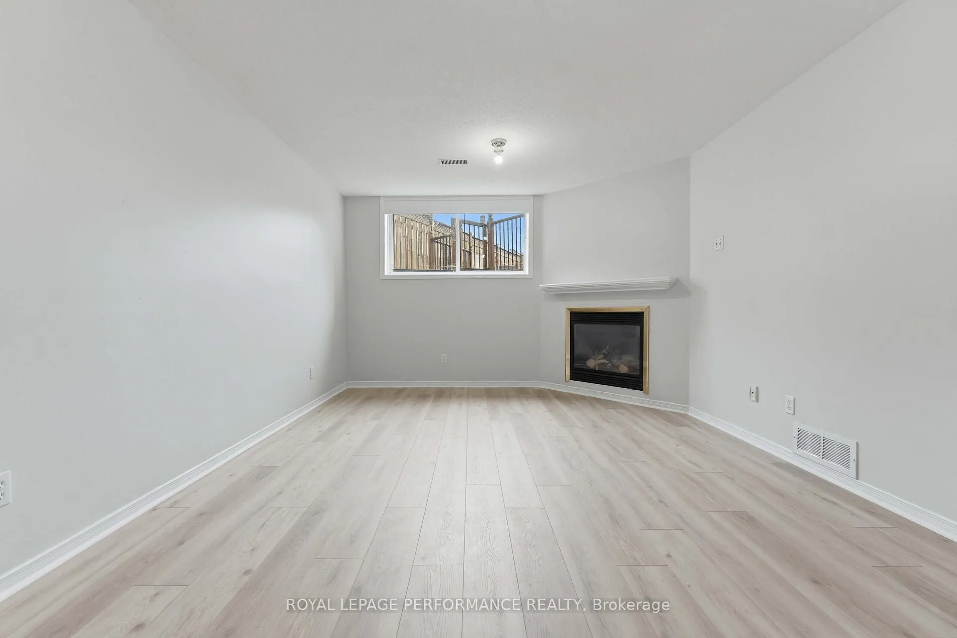 Photo 26 of 640 Louis Toscano Drive W, Ottawa, Avalon East — HOMEH