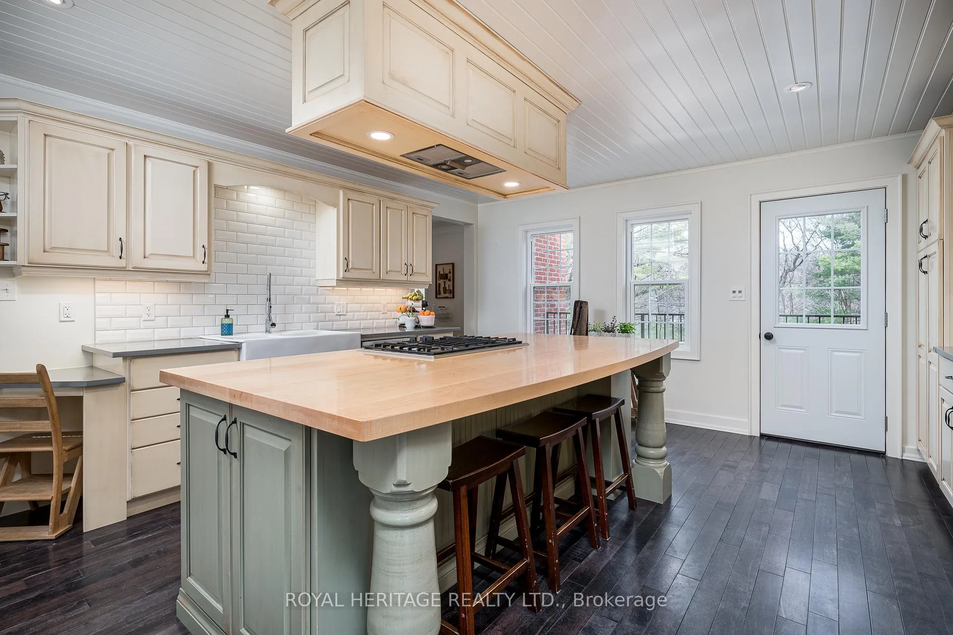 Photo 4 of 699 Cooper Road, Madoc — HOMEH