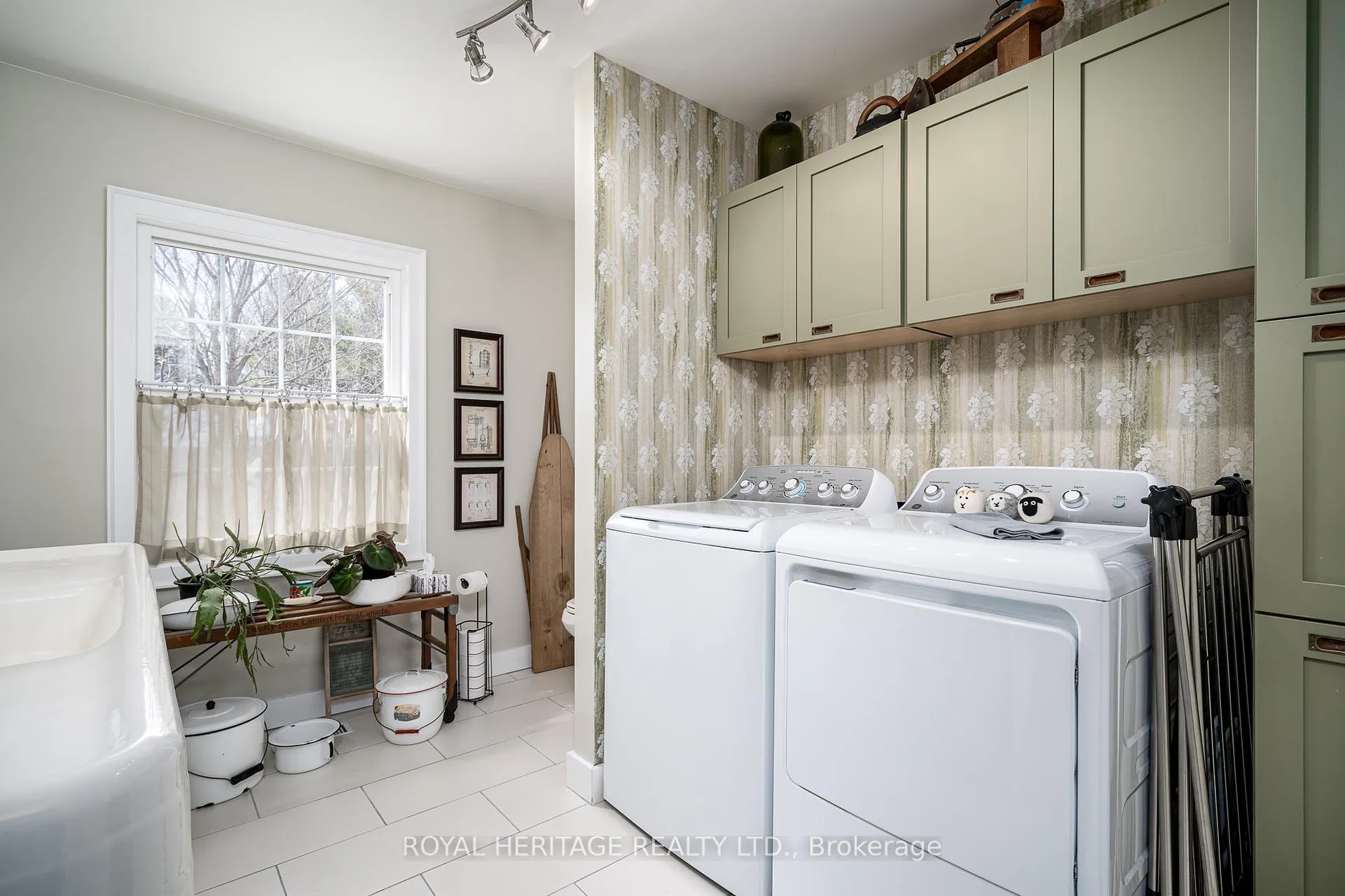 Photo 16 of 699 Cooper Road, Madoc — HOMEH