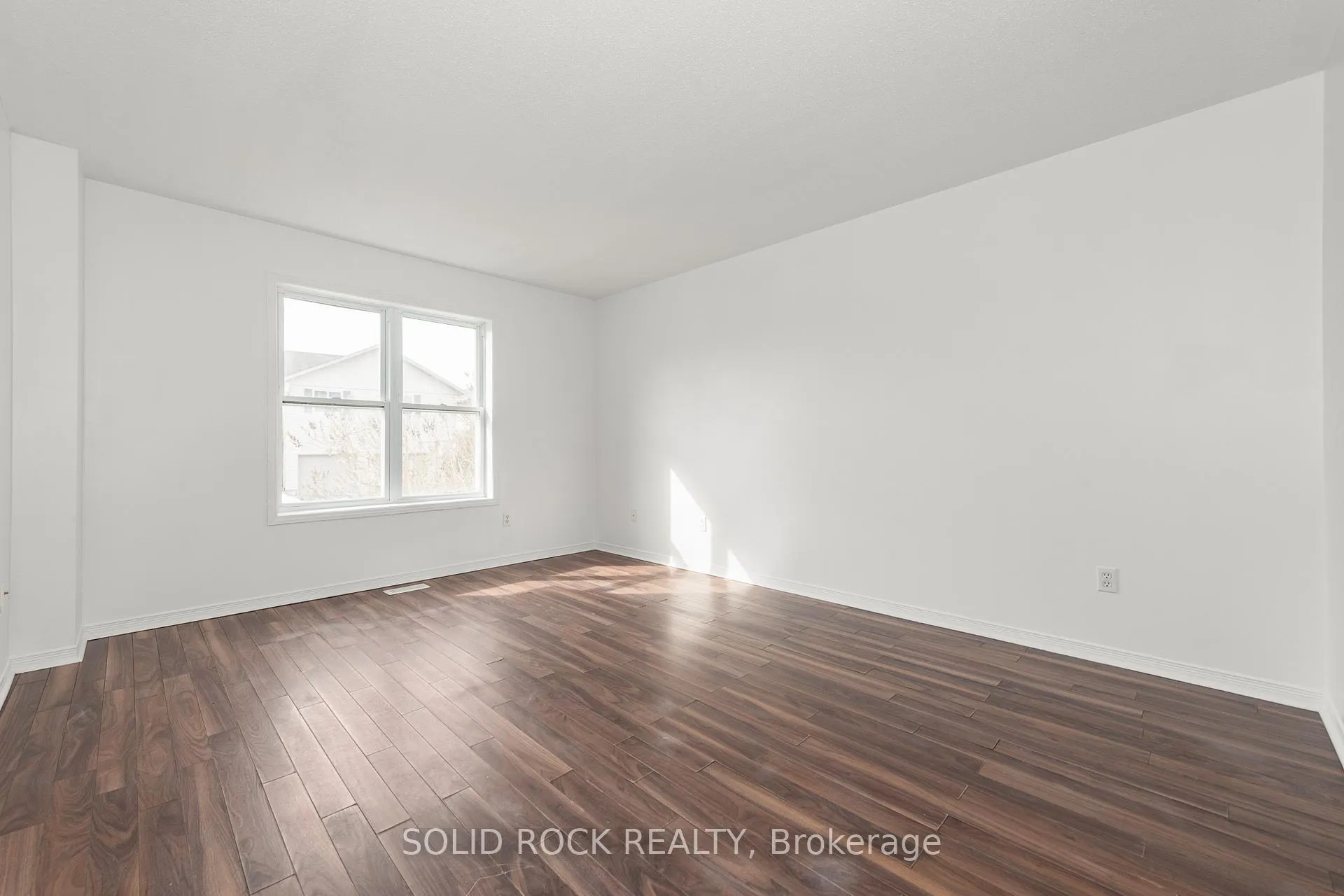 Photo 5 of 17 Johnston Street, Carleton Place — HOMEH
