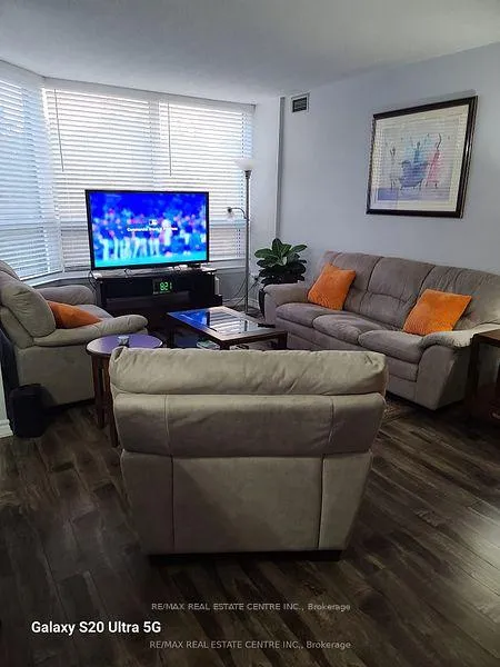 Photo 6 of Unit 407, 8 Lisa Street, Brampton, Queen Street Corridor — HOMEH