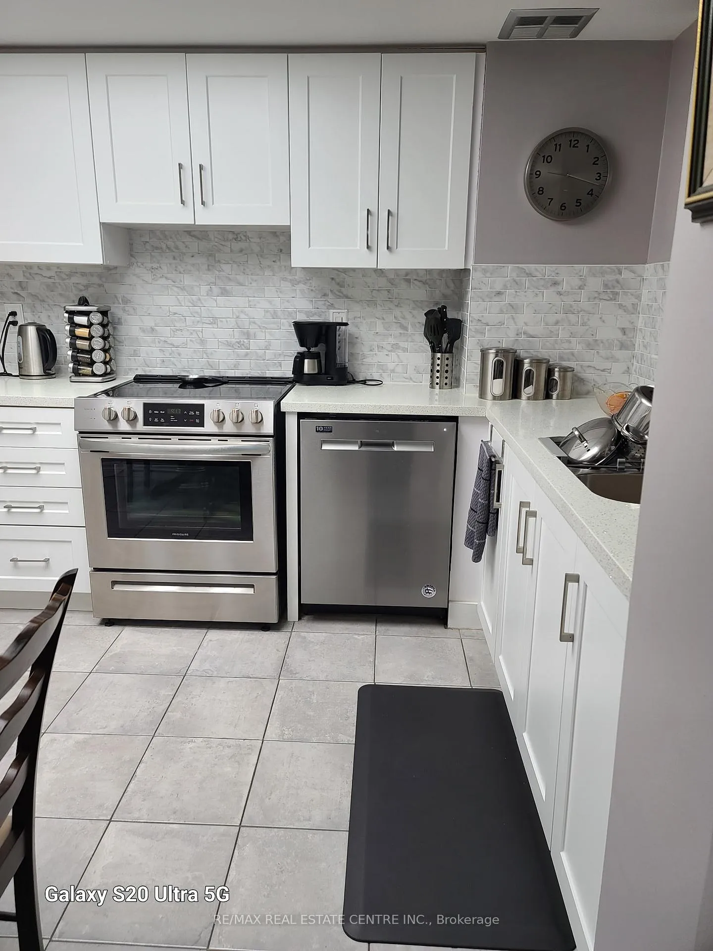 Photo 8 of Unit 407, 8 Lisa Street, Brampton, Queen Street Corridor — HOMEH