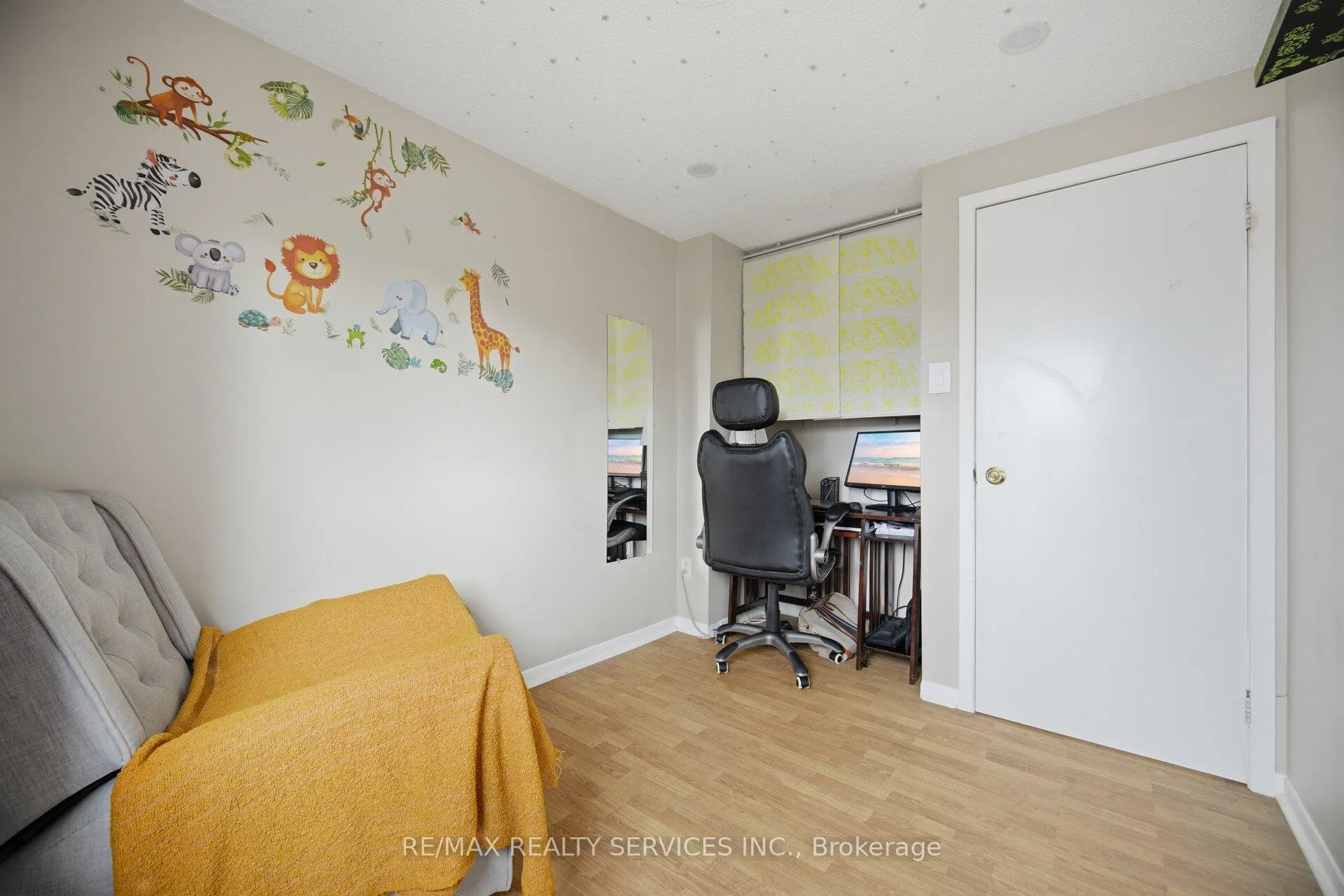 Photo 32 of 22 Rushmore Crescent W, Brampton, Heart Lake East — HOMEH