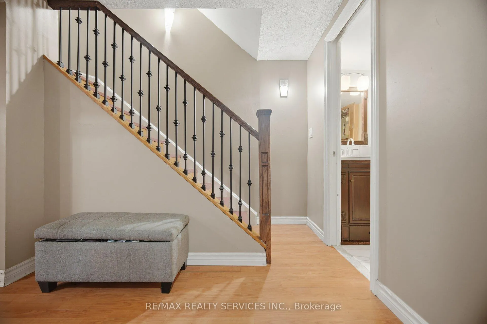 Photo 35 of 22 Rushmore Crescent W, Brampton, Heart Lake East — HOMEH