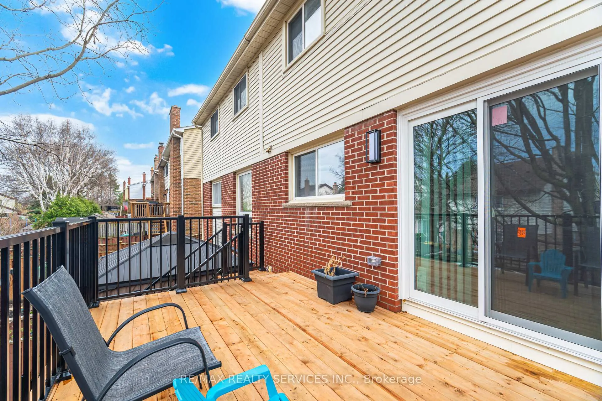 Photo 45 of 22 Rushmore Crescent W, Brampton, Heart Lake East — HOMEH