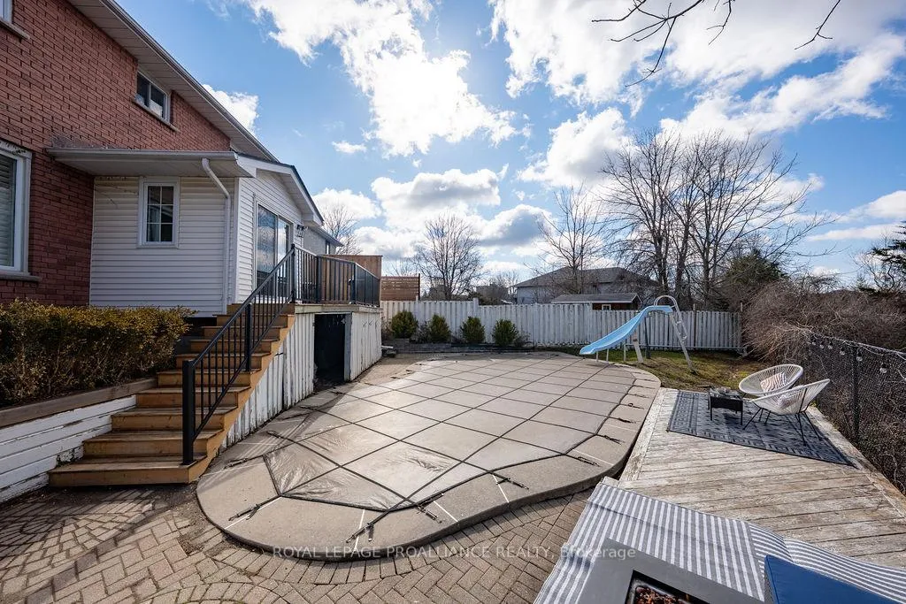 Photo 37 of 29 Sherwood Crescent, Belleville, Belleville Ward — HOMEH