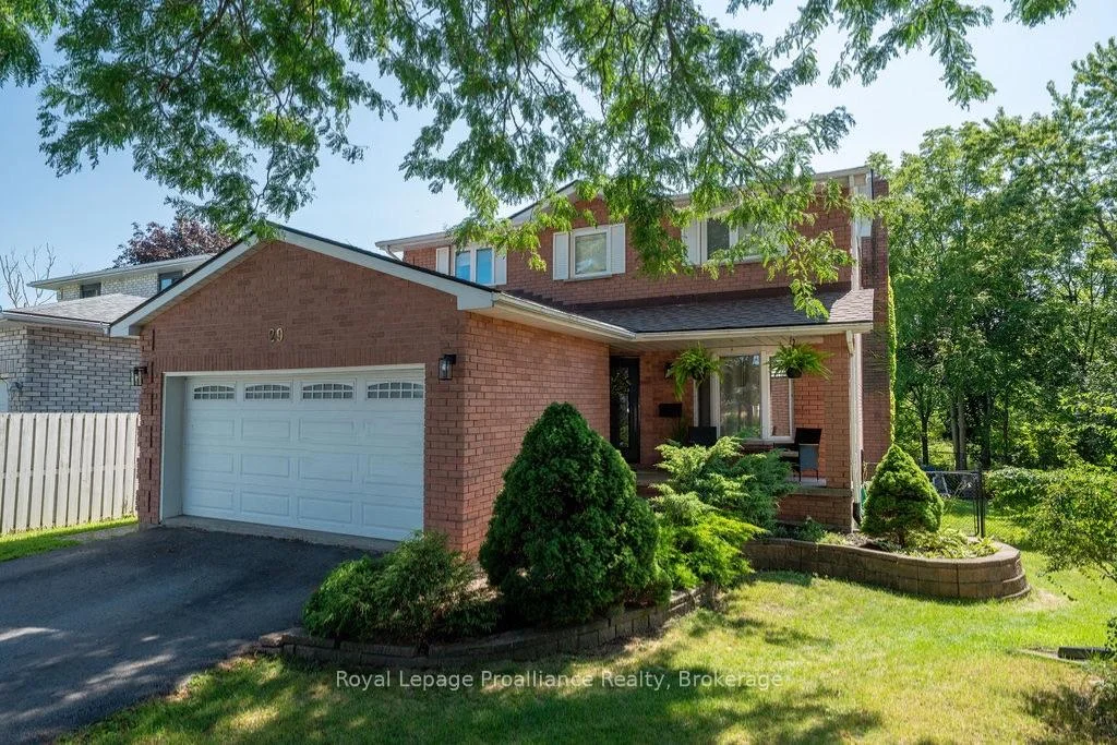 Photo 1 of 29 Sherwood Crescent, Belleville, Belleville Ward — HOMEH