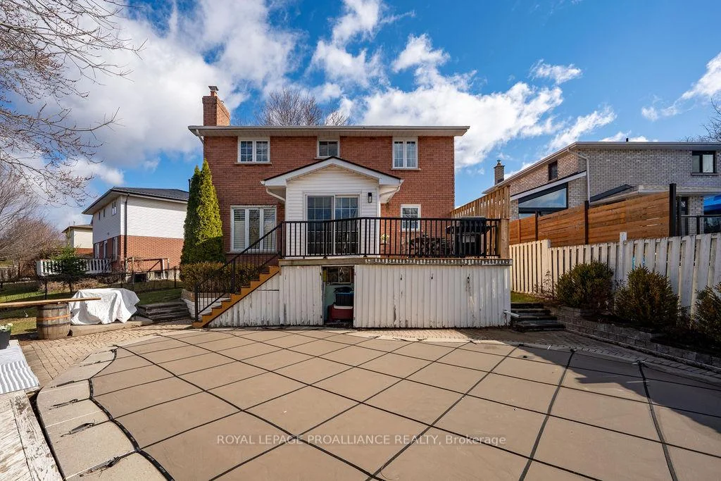 Photo 30 of 29 Sherwood Crescent, Belleville, Belleville Ward — HOMEH