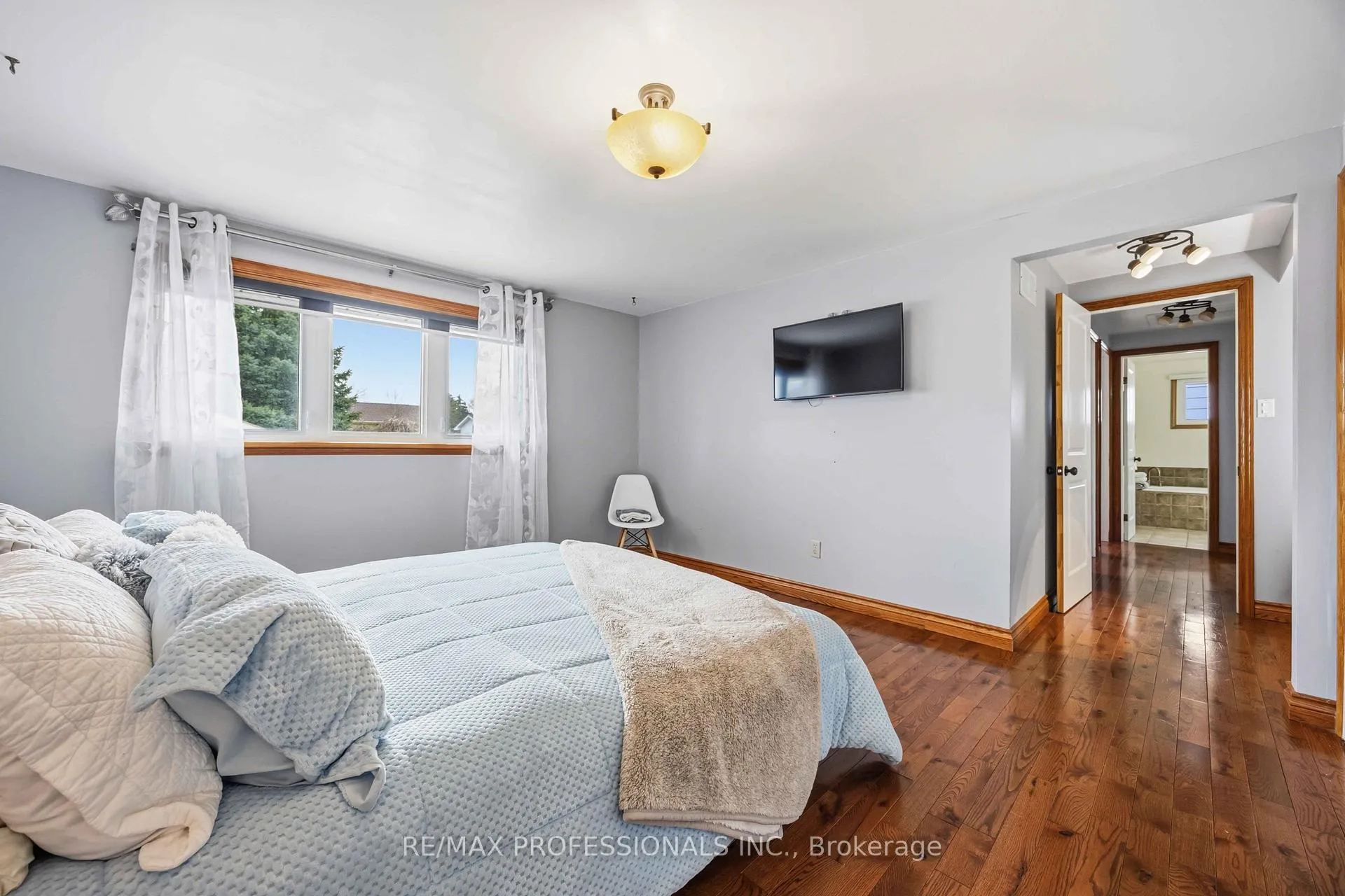 Photo 20 of 812 Danbury Crescent, Sarnia — HOMEH