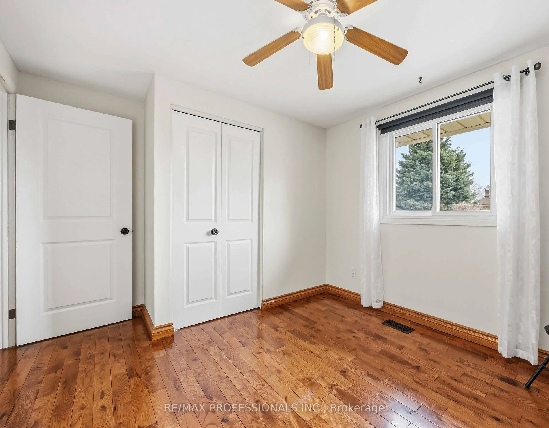 Photo 25 of 812 Danbury Crescent, Sarnia — HOMEH