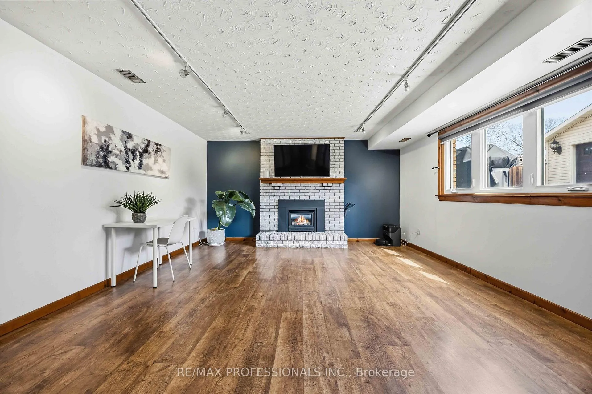 Photo 26 of 812 Danbury Crescent, Sarnia — HOMEH