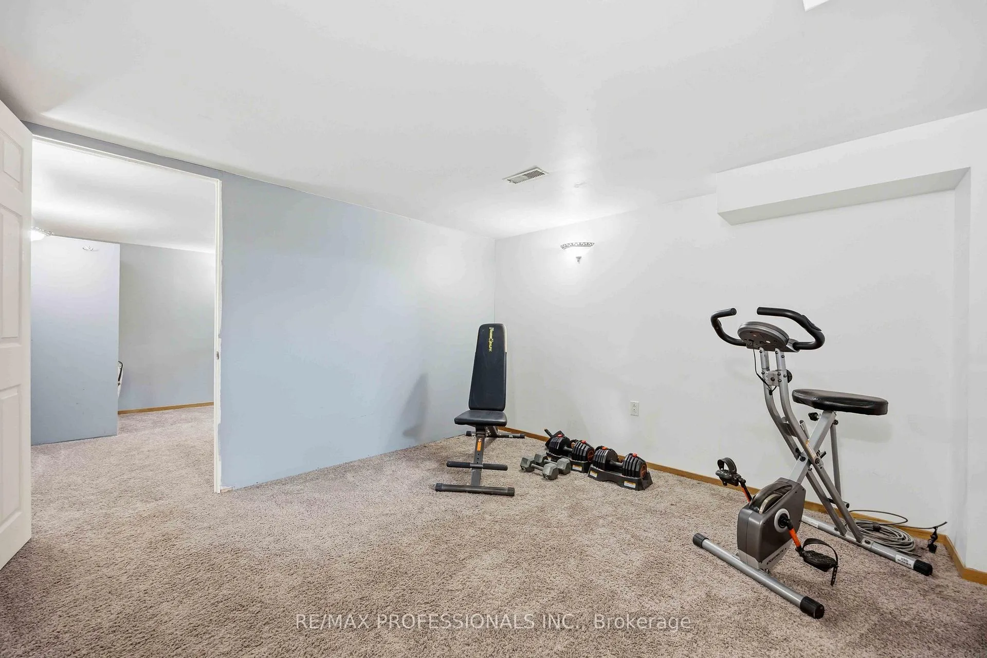 Photo 34 of 812 Danbury Crescent, Sarnia — HOMEH