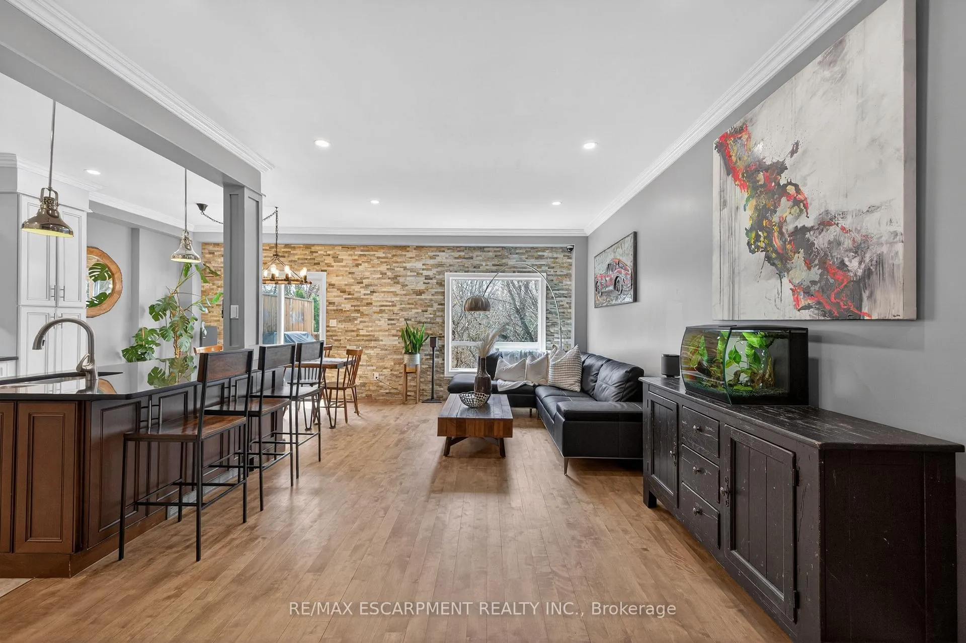 Photo 7 of 4138 Medland Drive, Burlington, Rose — HOMEH