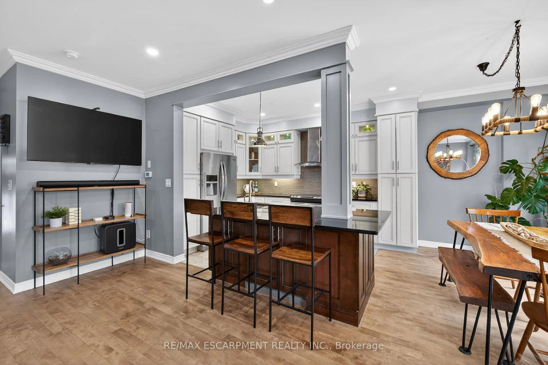 Photo 8 of 4138 Medland Drive, Burlington, Rose — HOMEH