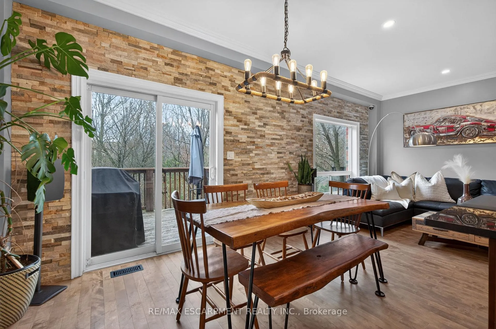 Photo 15 of 4138 Medland Drive, Burlington, Rose — HOMEH