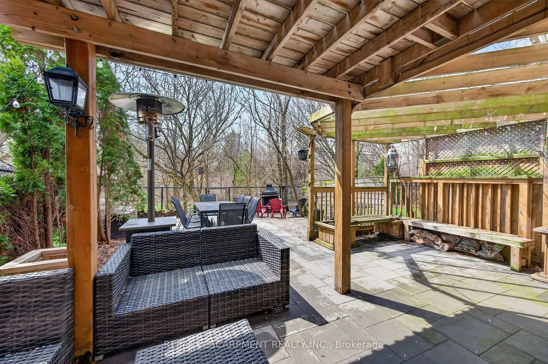 Photo 41 of 4138 Medland Drive, Burlington, Rose — HOMEH