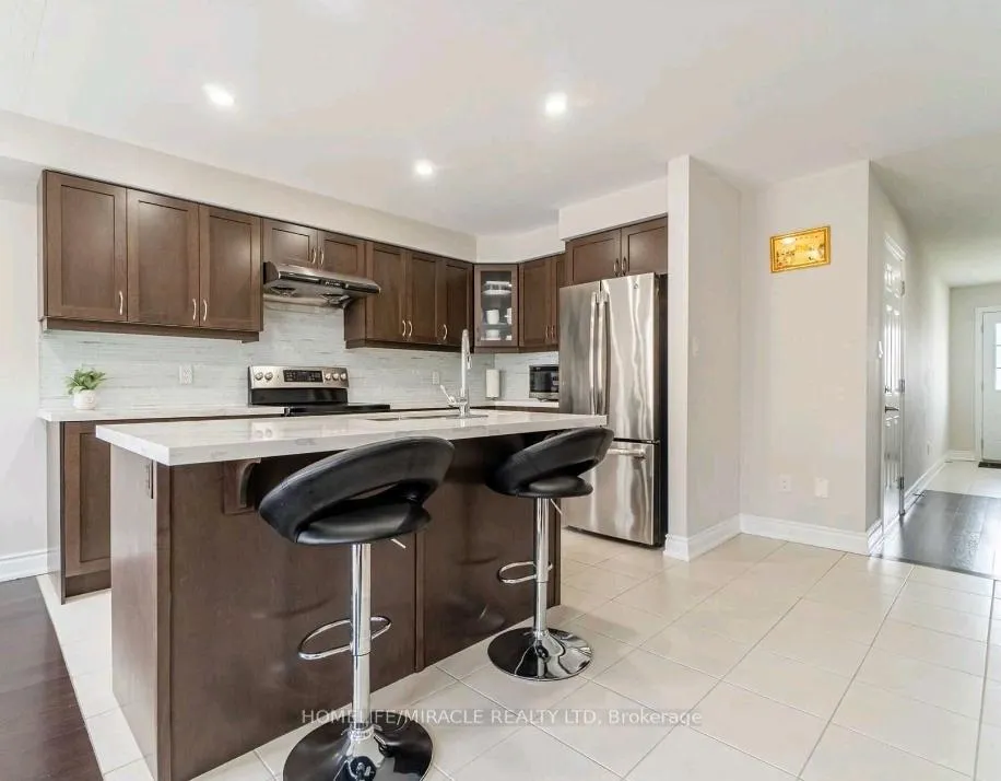 Photo 5 of 77 Penny Lane, Hamilton, Stoney Creek — HOMEH