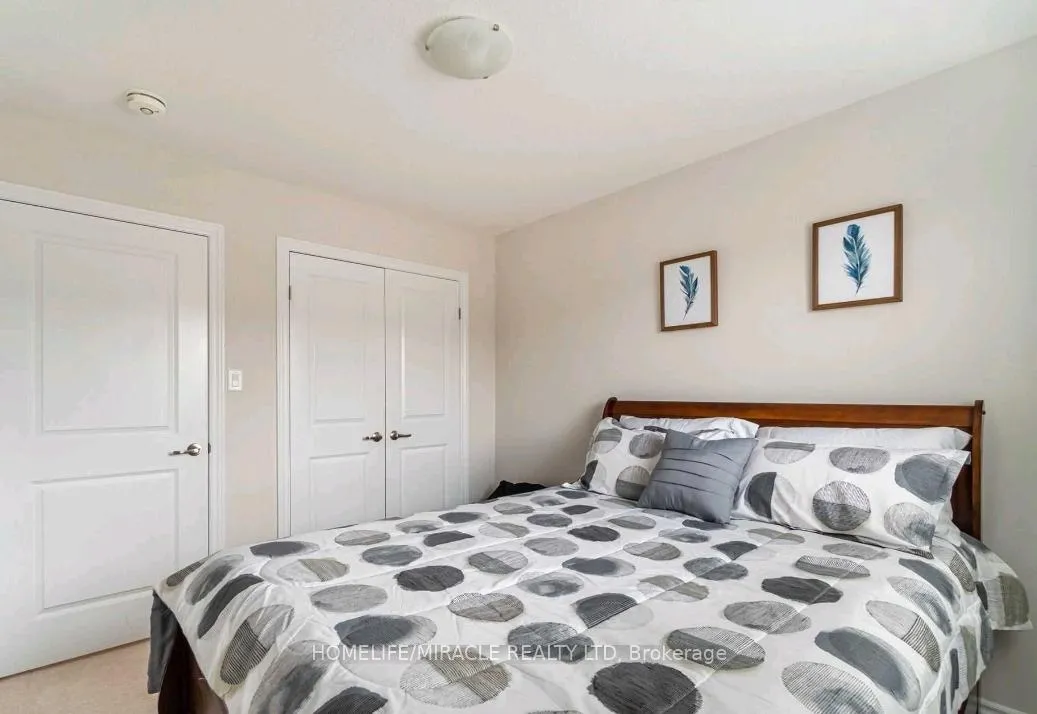 Photo 12 of 77 Penny Lane, Hamilton, Stoney Creek — HOMEH