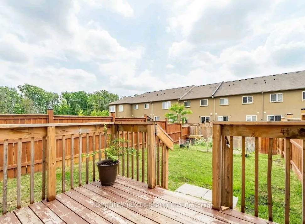 Photo 14 of 77 Penny Lane, Hamilton, Stoney Creek — HOMEH