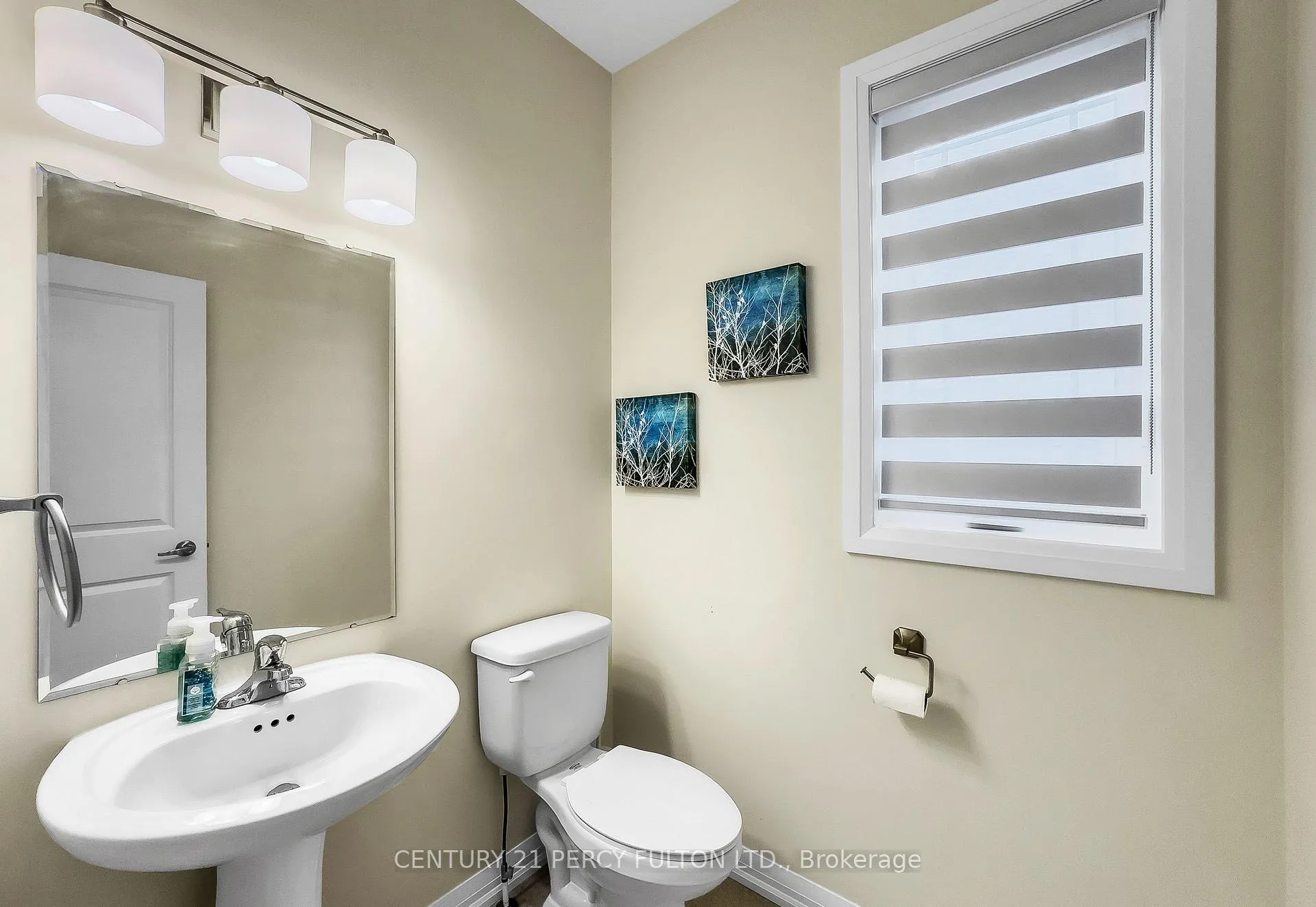 Photo 6 of 302 Cullen Trail, Peterborough, Northcrest Ward 5 — HOMEH