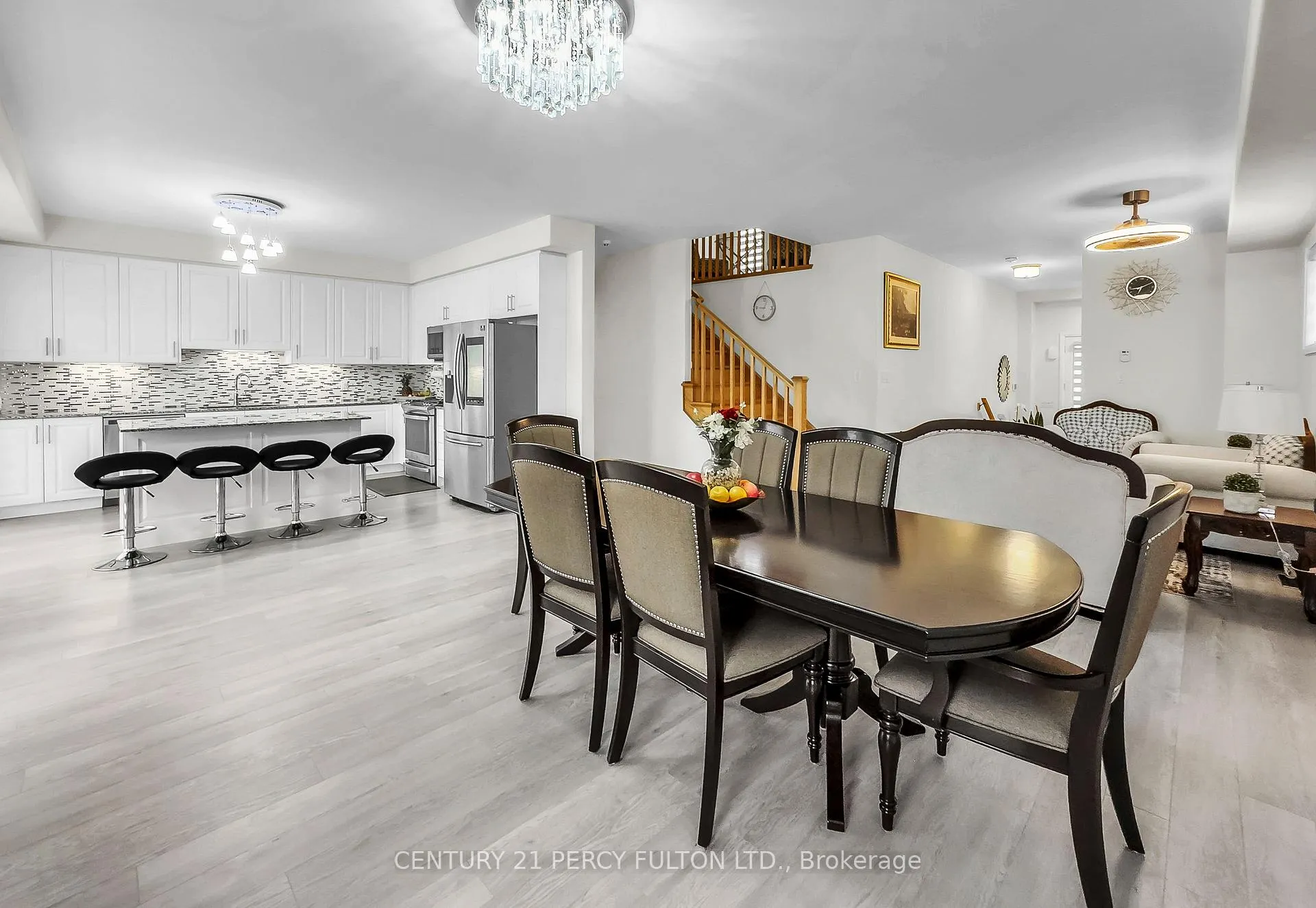 Photo 12 of 302 Cullen Trail, Peterborough, Northcrest Ward 5 — HOMEH