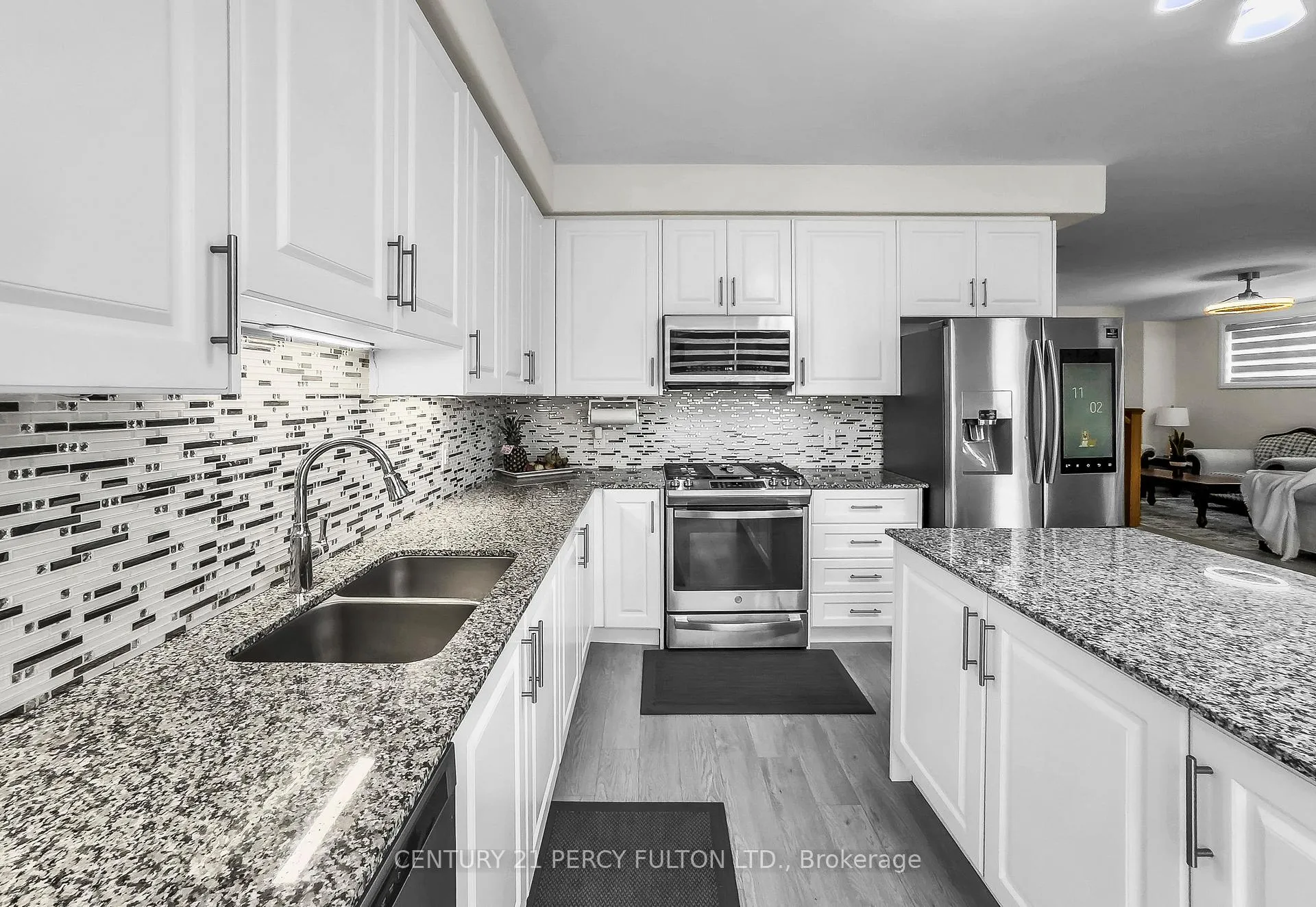 Photo 15 of 302 Cullen Trail, Peterborough, Northcrest Ward 5 — HOMEH