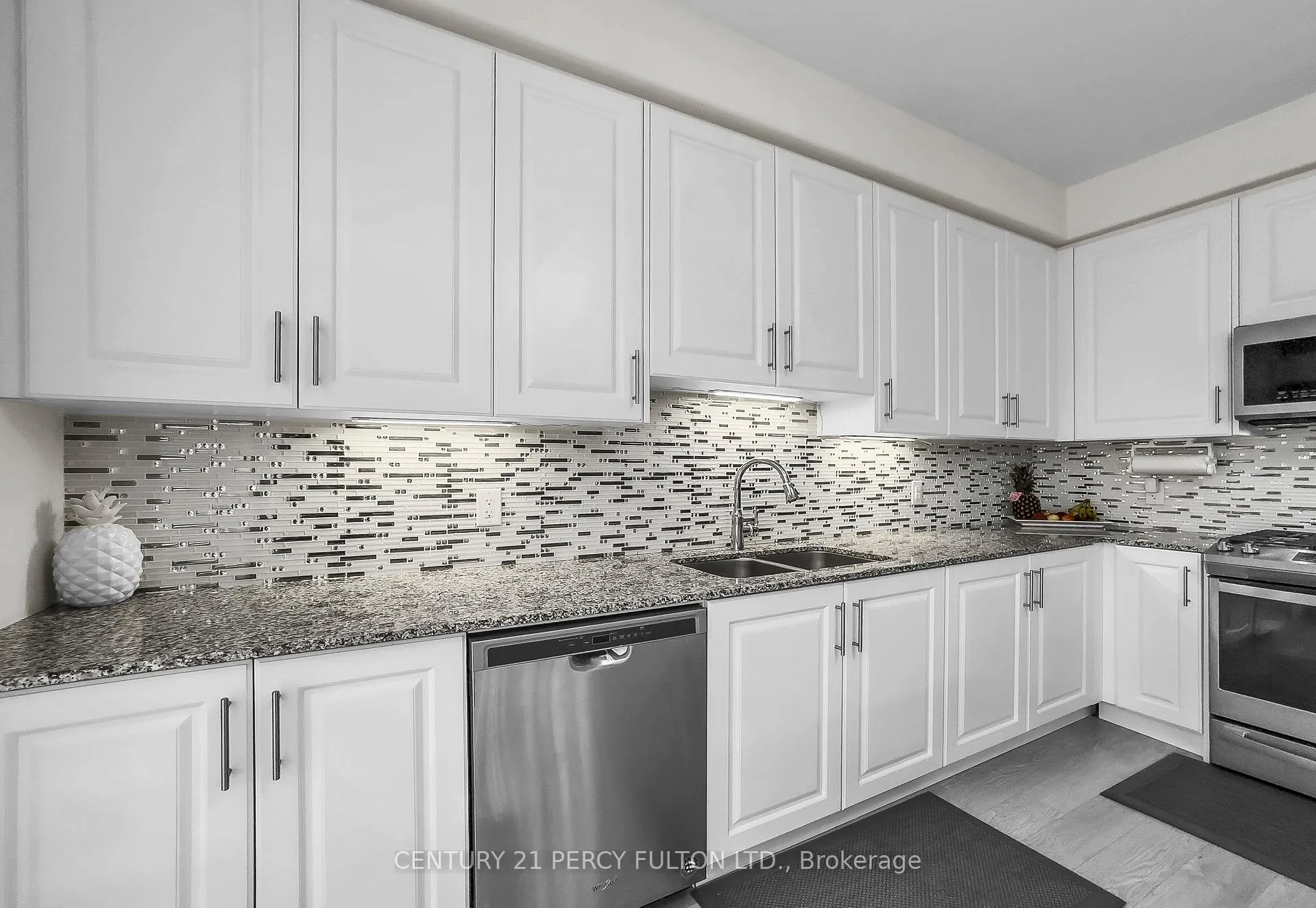 Photo 16 of 302 Cullen Trail, Peterborough, Northcrest Ward 5 — HOMEH