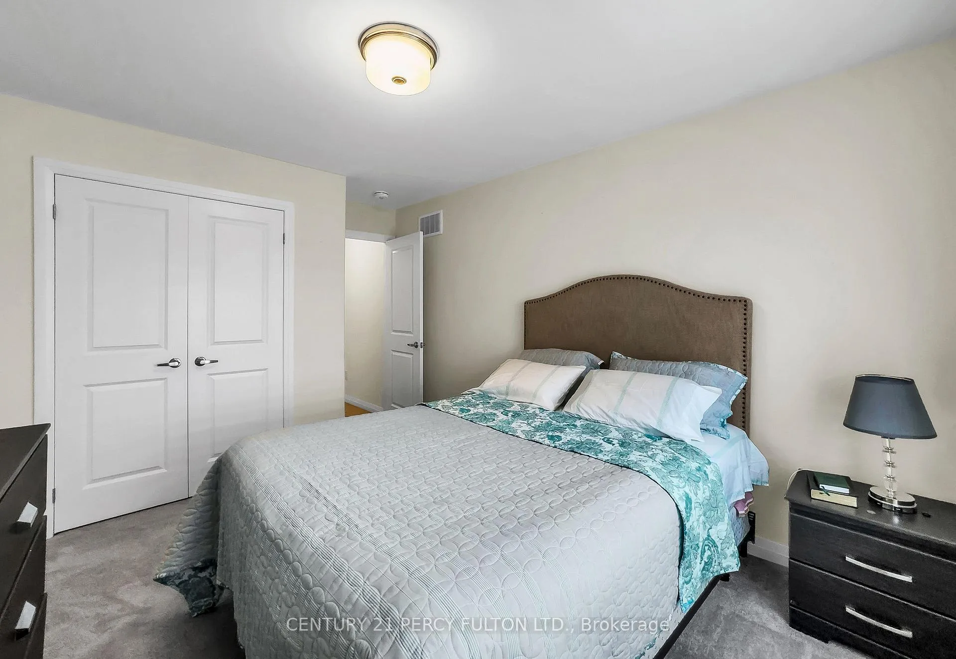 Photo 27 of 302 Cullen Trail, Peterborough, Northcrest Ward 5 — HOMEH