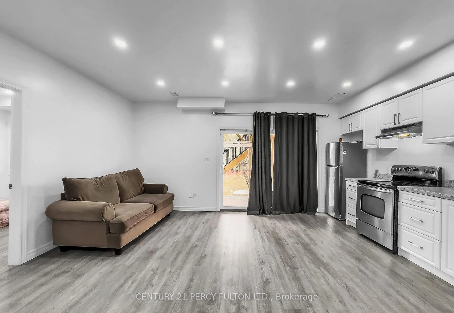 Photo 37 of 302 Cullen Trail, Peterborough, Northcrest Ward 5 — HOMEH