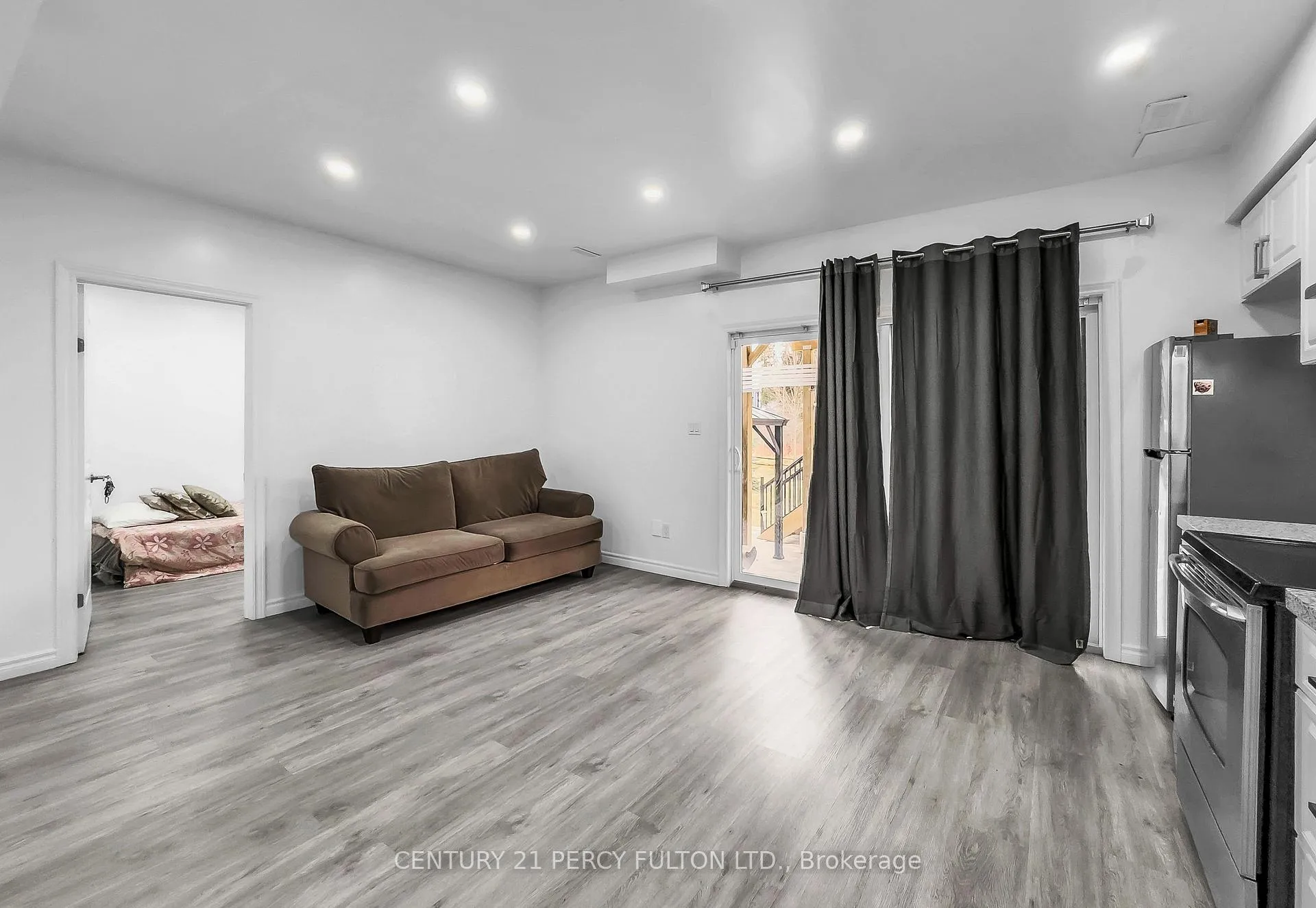 Photo 38 of 302 Cullen Trail, Peterborough, Northcrest Ward 5 — HOMEH