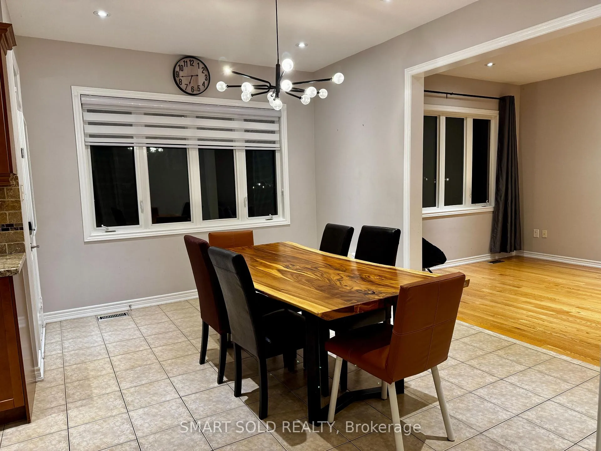 Photo 3 of 35 Cosford Street, Aurora, Bayview Northeast — HOMEH