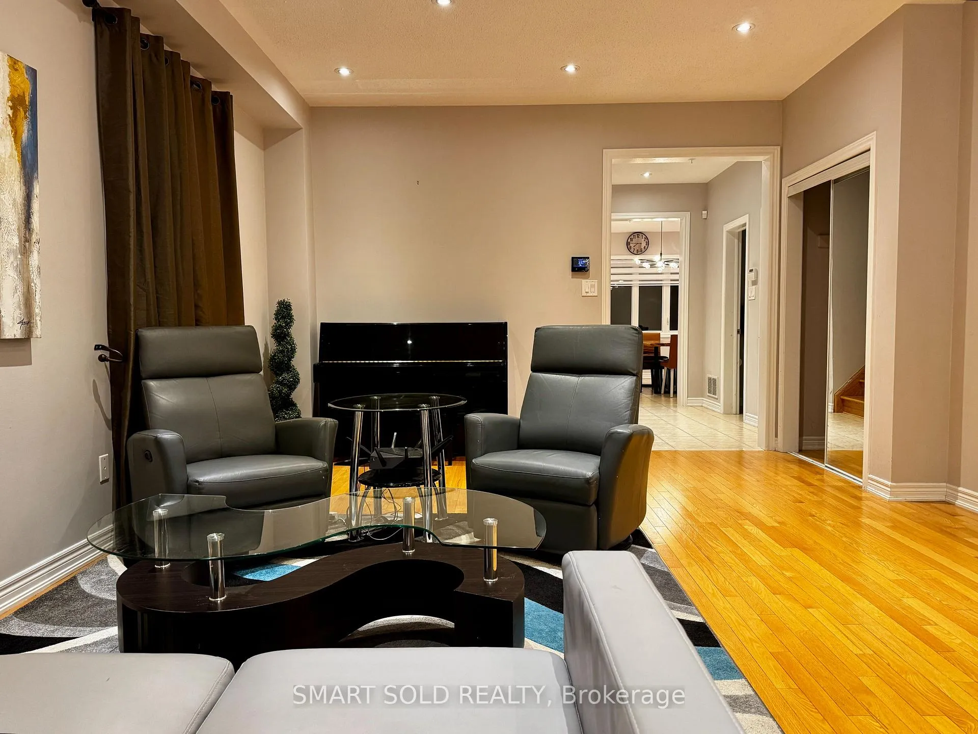 Photo 5 of 35 Cosford Street, Aurora, Bayview Northeast — HOMEH